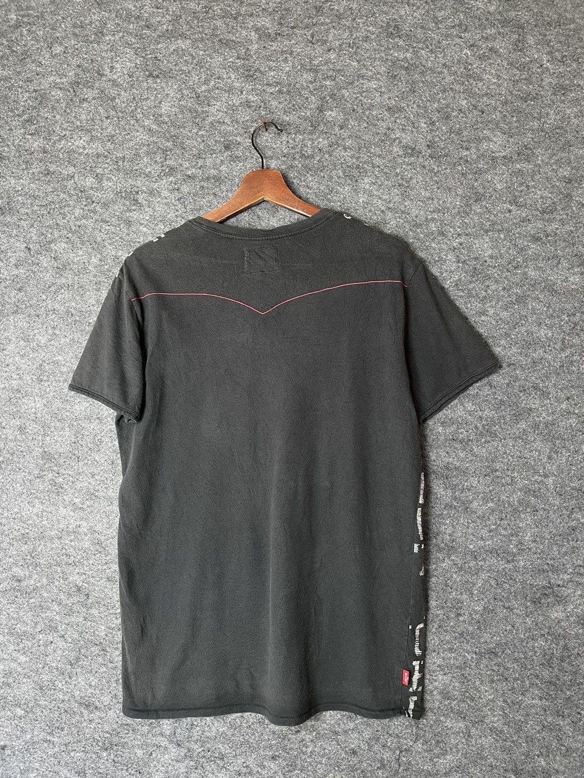 Levi's × Levi's Vintage Clothing LEVIS OVERPRINTED TEE Size US L / EU 52-54 / 3 - 3 Thumbnail