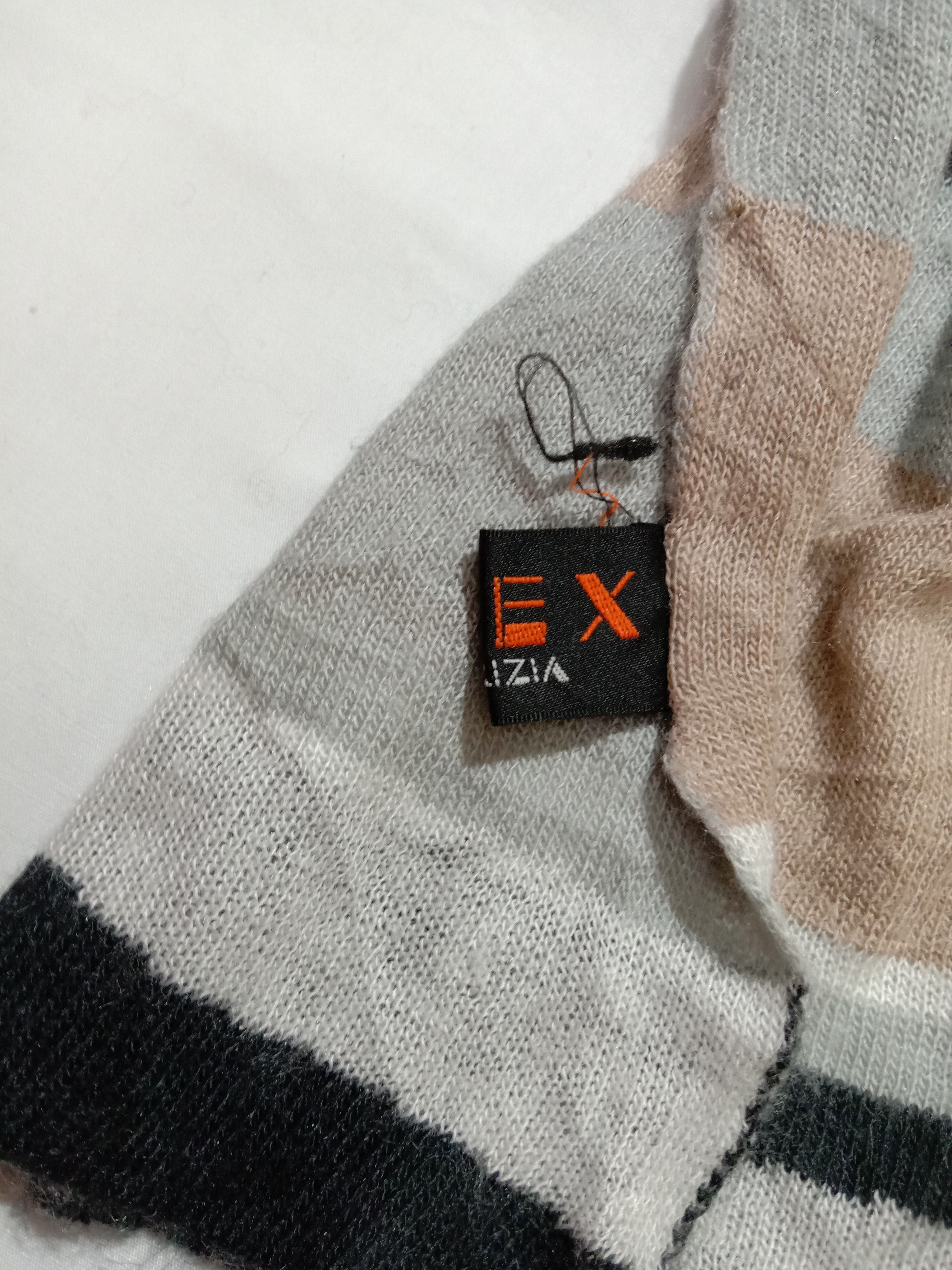 Japanese Brand Evex by Krizia Muffler/Scarf Simple And Nice Design Size ONE SIZE - 3 Thumbnail