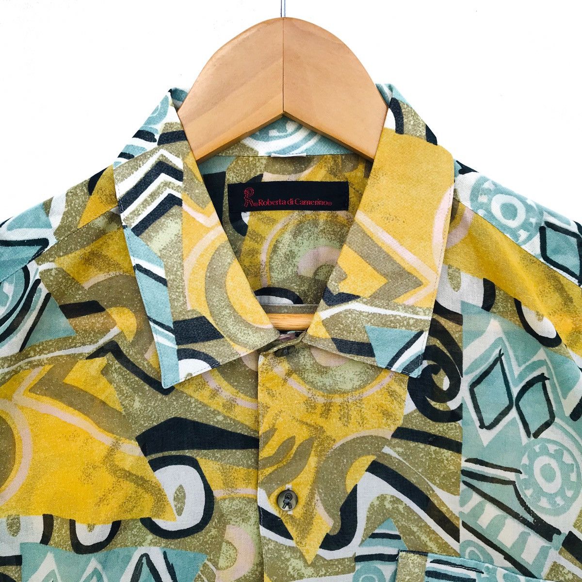Roberta di Camerino RARE💥VTG Roberta di Camerino ART ABSTRACT PAPERTHIN HAWAII Size US L / EU 52-54 / 3 - 5 Thumbnail