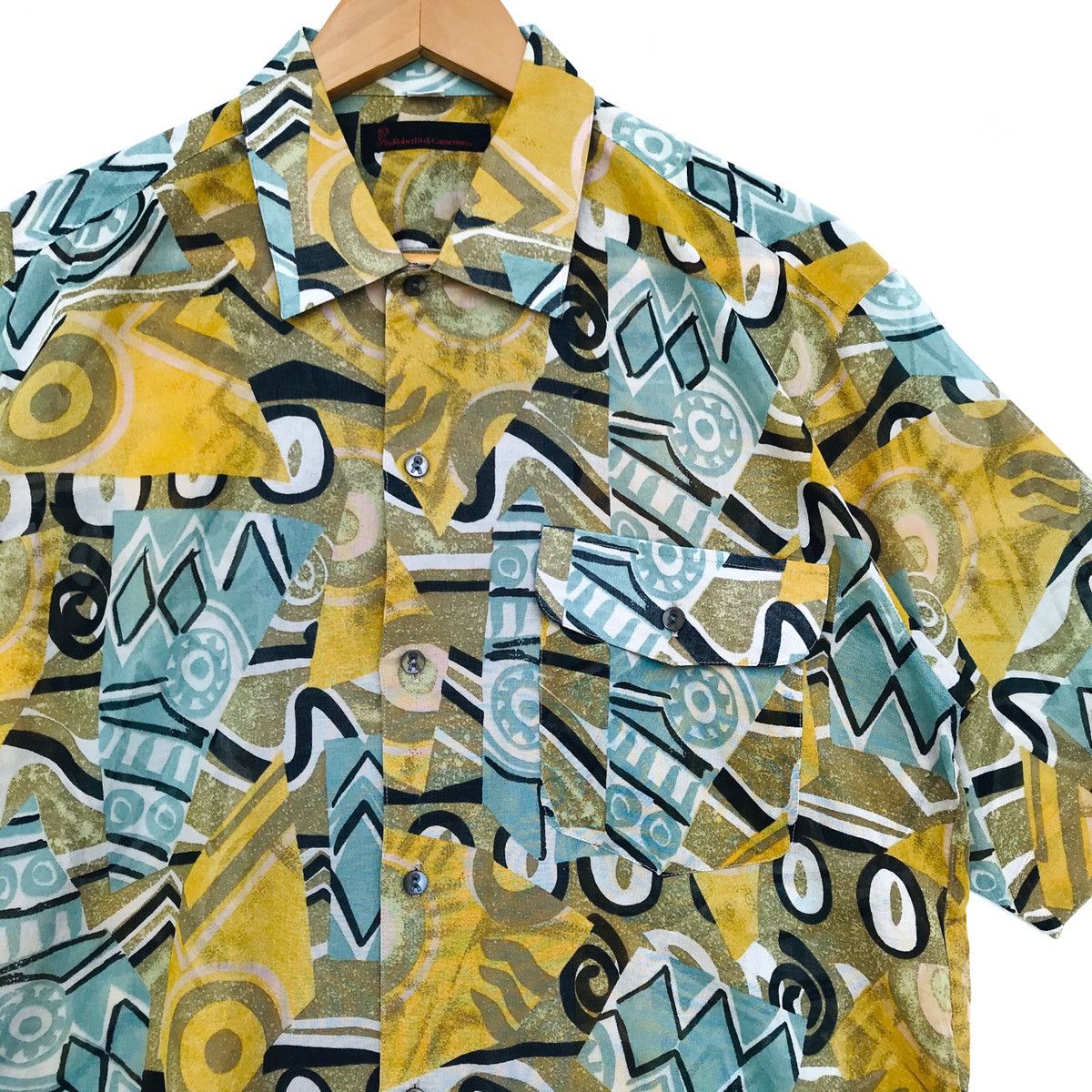 Roberta di Camerino RARE💥VTG Roberta di Camerino ART ABSTRACT PAPERTHIN HAWAII Size US L / EU 52-54 / 3 - 4 Thumbnail