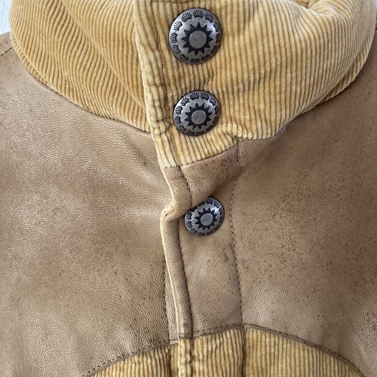 Japanese Brand Japanese Leather Corduroy Puffer Jacket Size US S / EU 44-46 / 1 - 9 Thumbnail