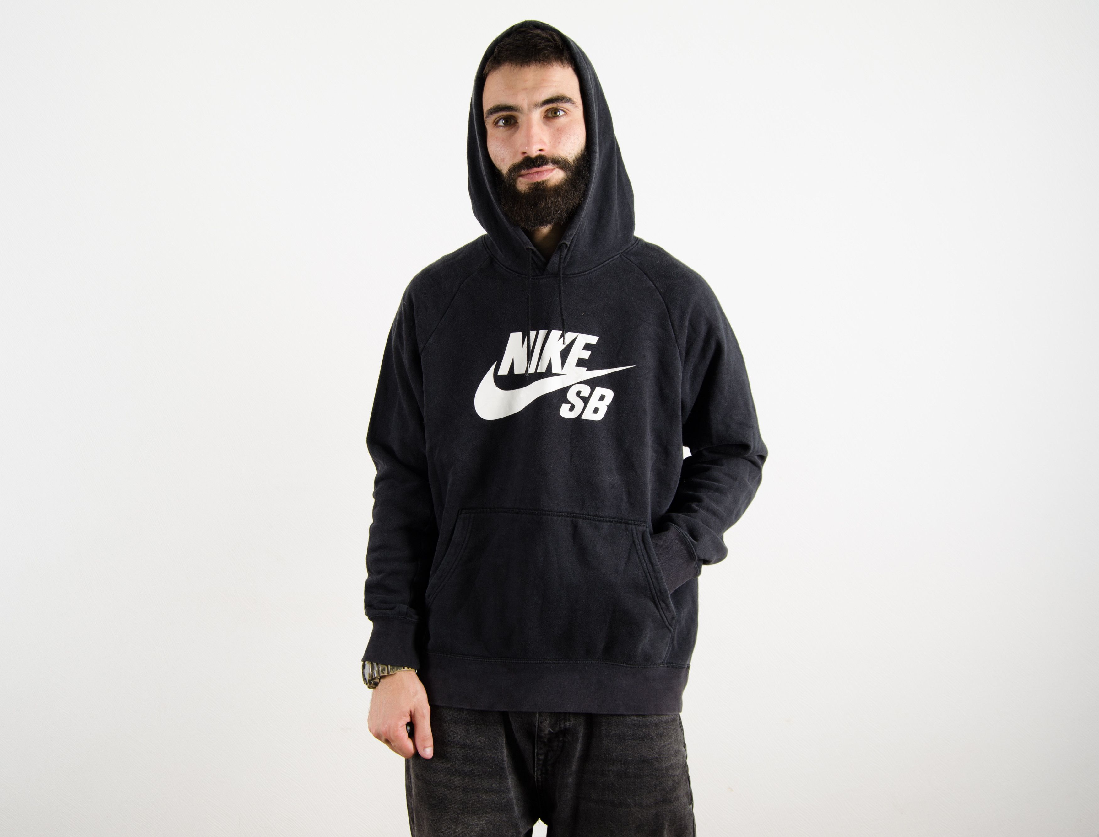 Nike Vintage Nike SB Big Logo Black Hoodie L Size US L / EU 52-54 / 3 - 2 Thumbnail
