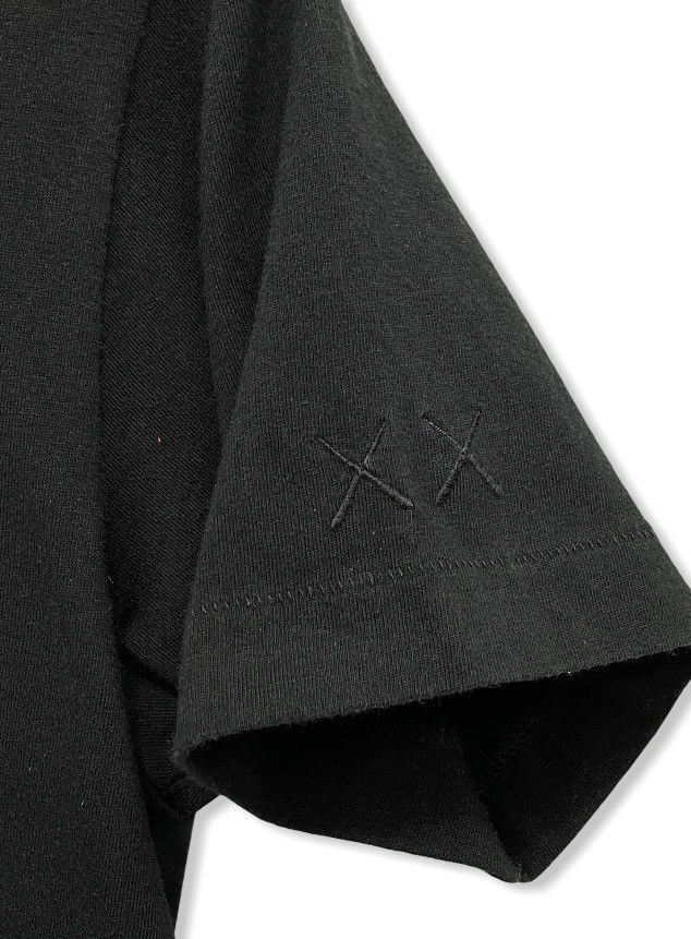 Kaws KAWS SESAME STREET x UNIQLO Black T-Shirt Size US XS / EU 42 / 0 - 3 Thumbnail