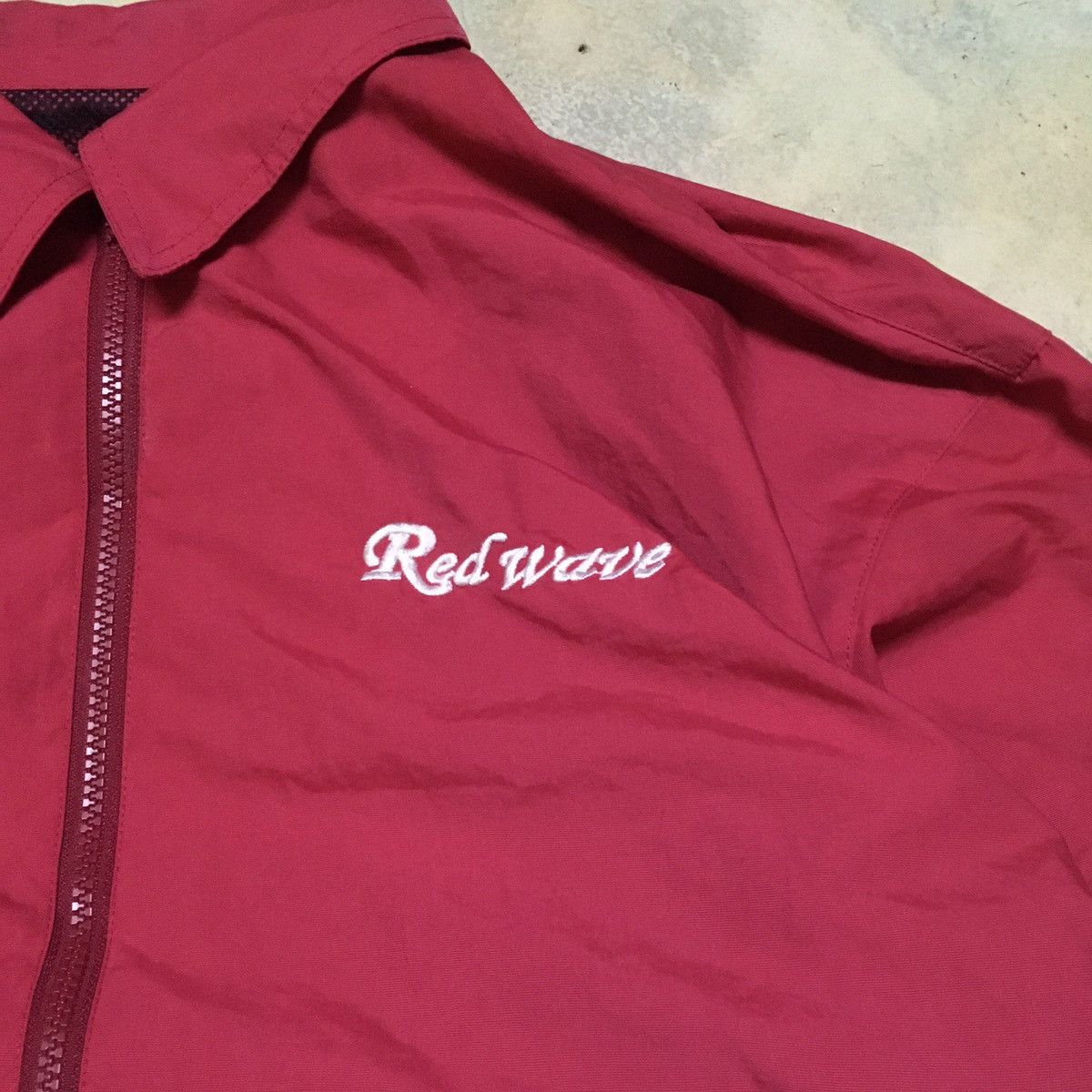 Japanese Brand Japanese Brand Red Wave Light Jacket Windbreaker Big Logo Size US M / EU 48-50 / 2 - 4 Thumbnail