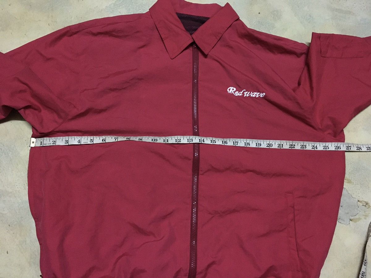 Japanese Brand Japanese Brand Red Wave Light Jacket Windbreaker Big Logo Size US M / EU 48-50 / 2 - 7 Thumbnail