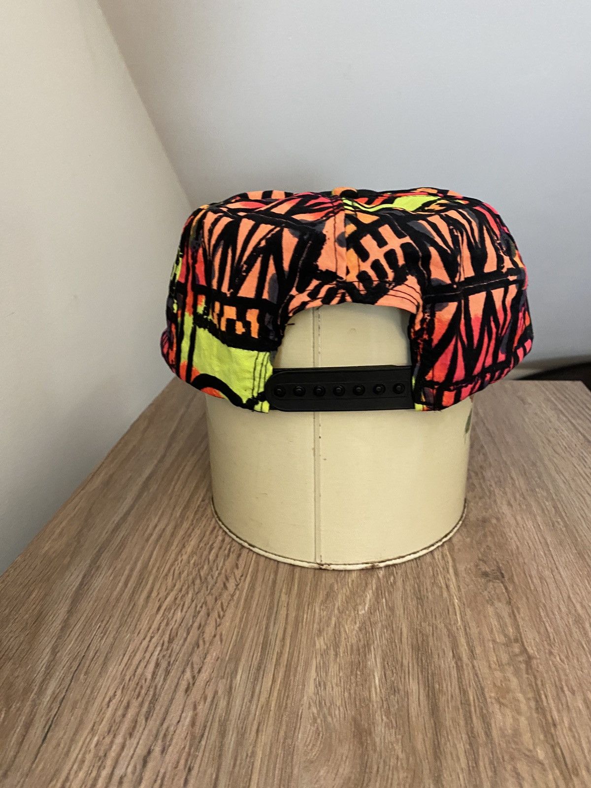 Vintage Vintage Early 90’s Bahamas Neon Nylon Snap Back Hat Cap Size ONE SIZE - 7 Thumbnail
