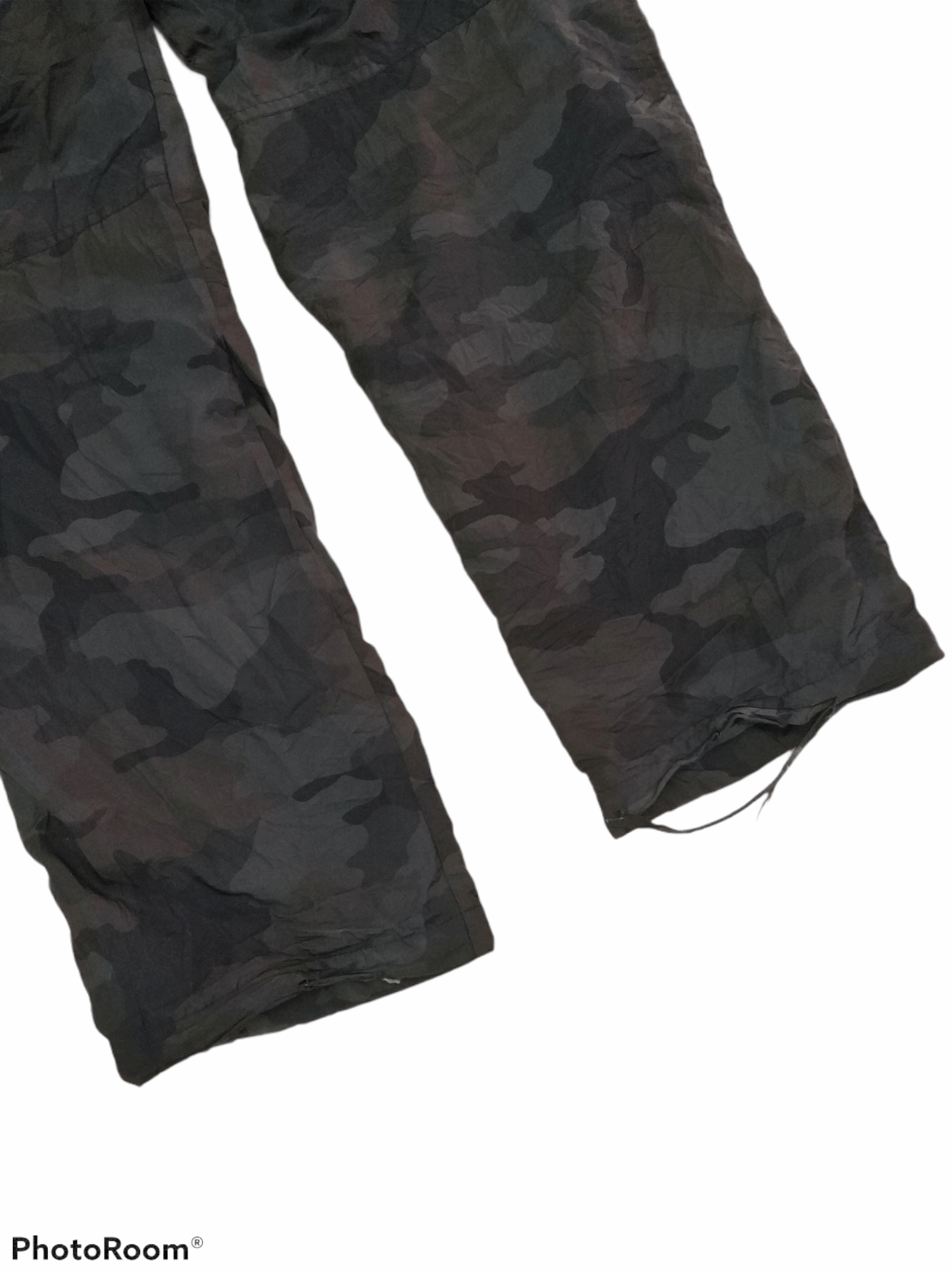 Japanese Brand 🔥Uniqlo Camo Fleece Pants Size US 35 - 5 Thumbnail