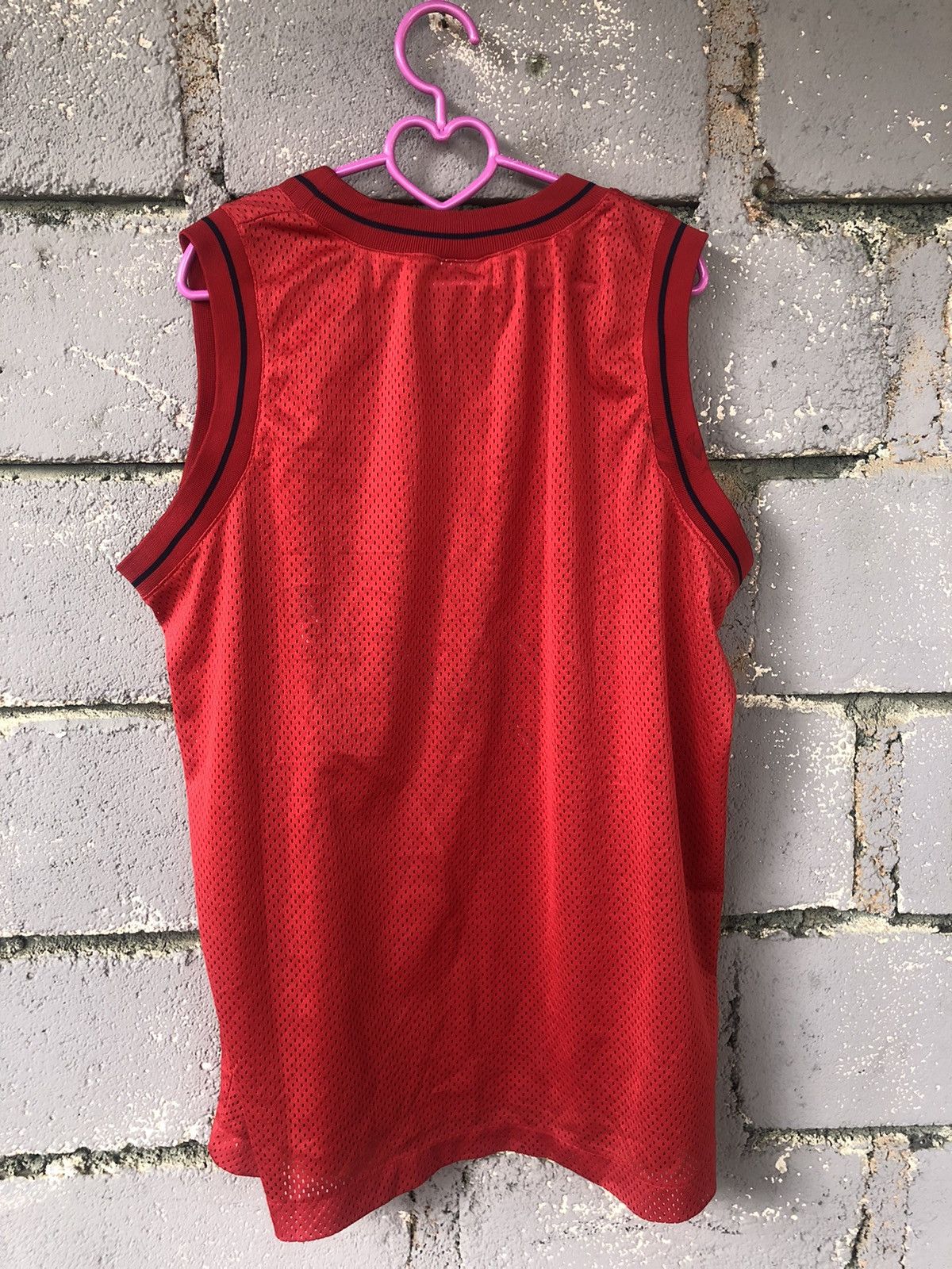Champion Vintage CHAMPION Embroidered Spell Out Sleeveless Jersey Size US L / EU 52-54 / 3 - 5 Thumbnail