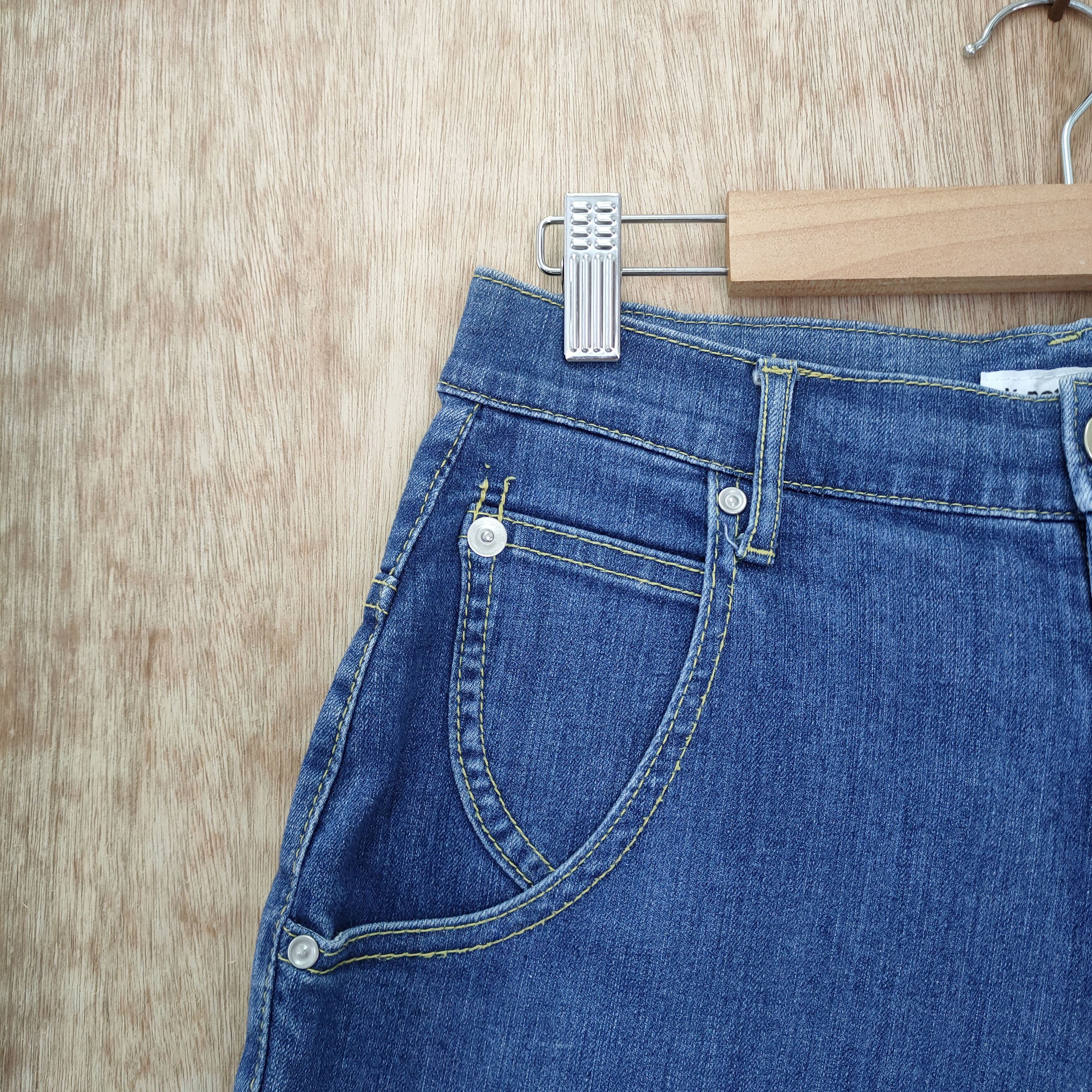 Issey Miyake NE-NET by ISSEY MIYAKE BUCKLE BACK DENIM JEANS Size US 28 / EU 44 - 12 Thumbnail