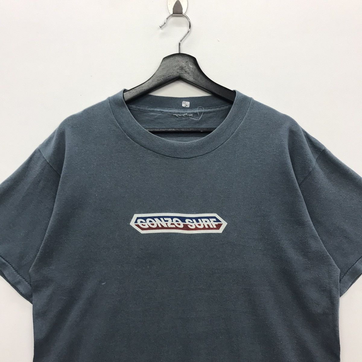 Vintage Rare!! Vintage Gonzo Surf Spellout Tee Size US L / EU 52-54 / 3 - 2 Thumbnail
