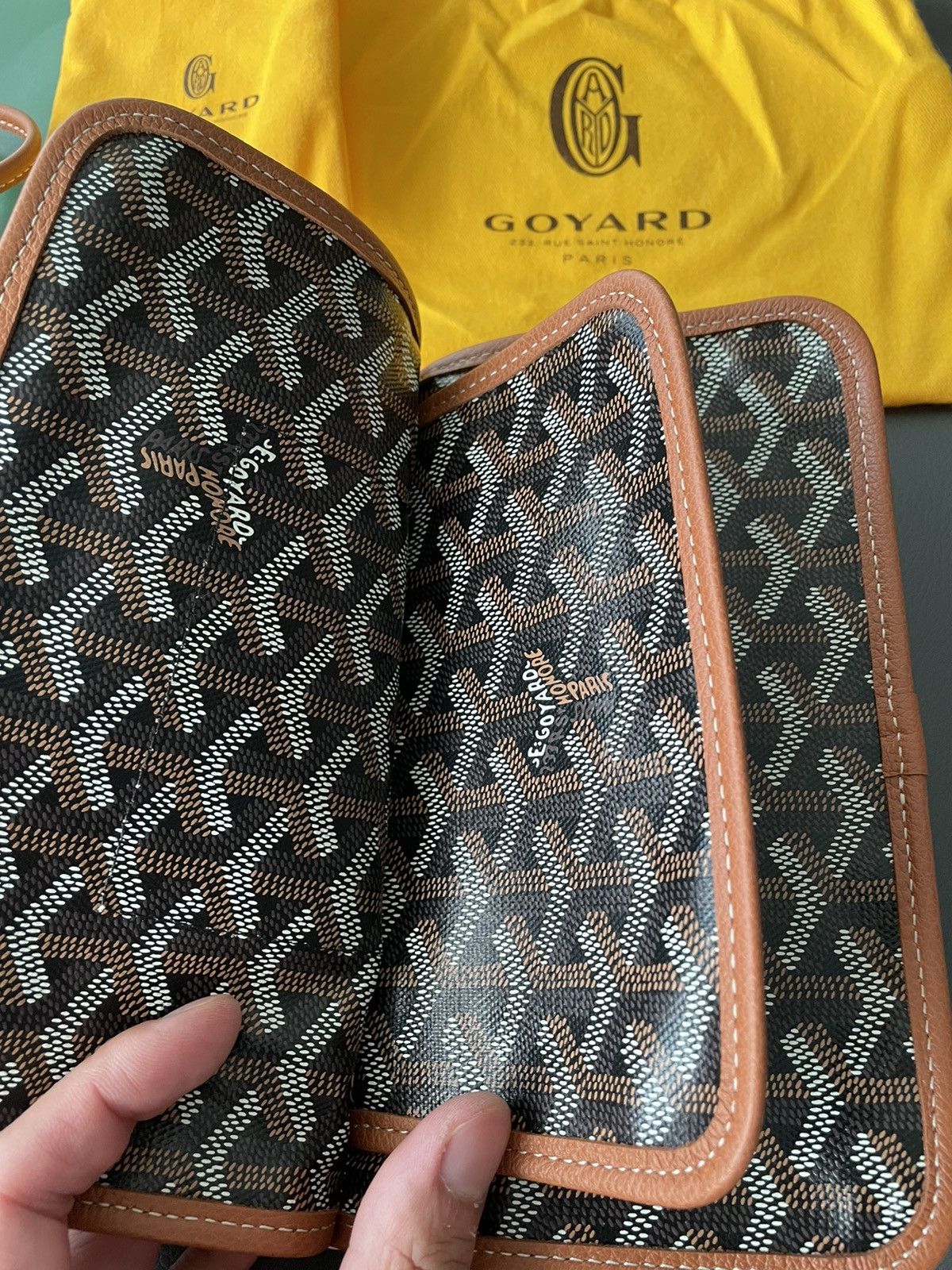 Goyard Rare Brand New Limited Edition Crossbody Iconic Logo Bag Size ONE SIZE - 20 Thumbnail