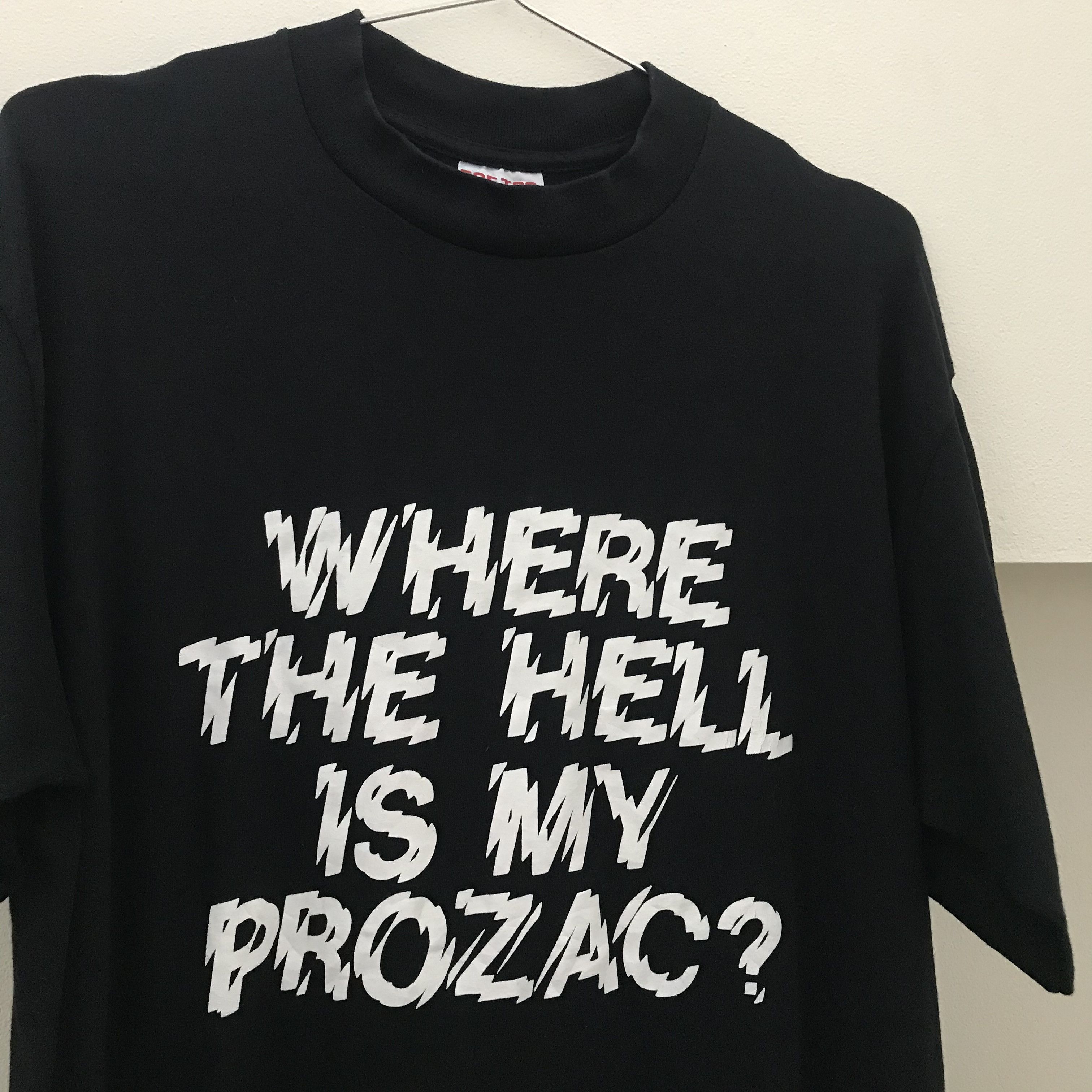 Vintage RARE VINTAGE 90s WHERE THE HELL IS MY PROZAC? DRUGS PILL TEE Size US L / EU 52-54 / 3 - 2 Thumbnail