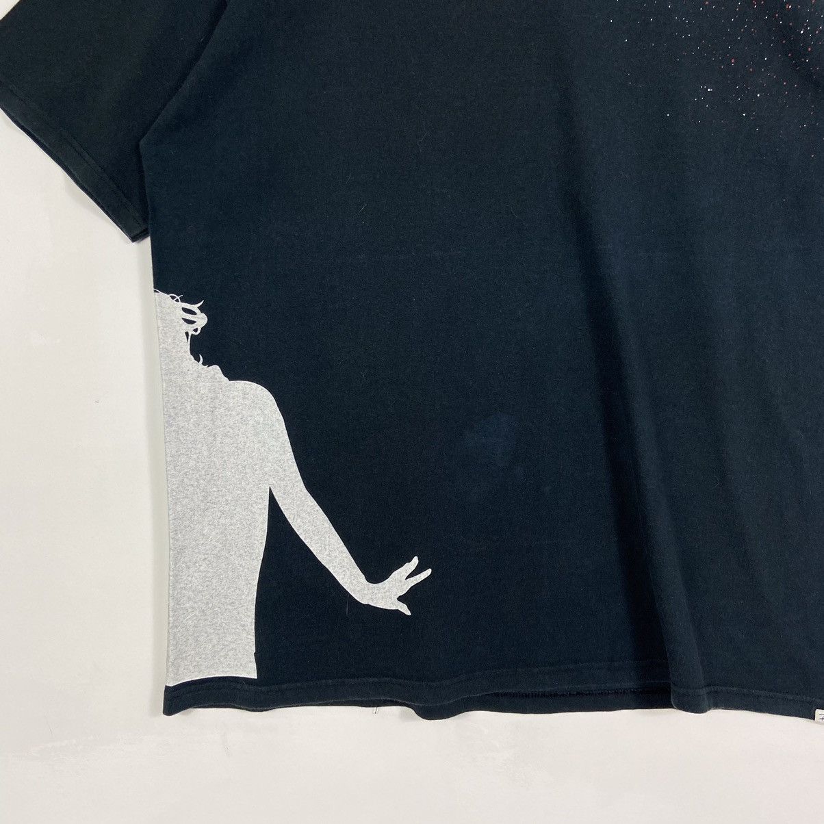 Futura Rare Vintage Y2K FUTURA LABORATORIES Rare Design Tshirt Size US XL / EU 56 / 4 - 9 Thumbnail