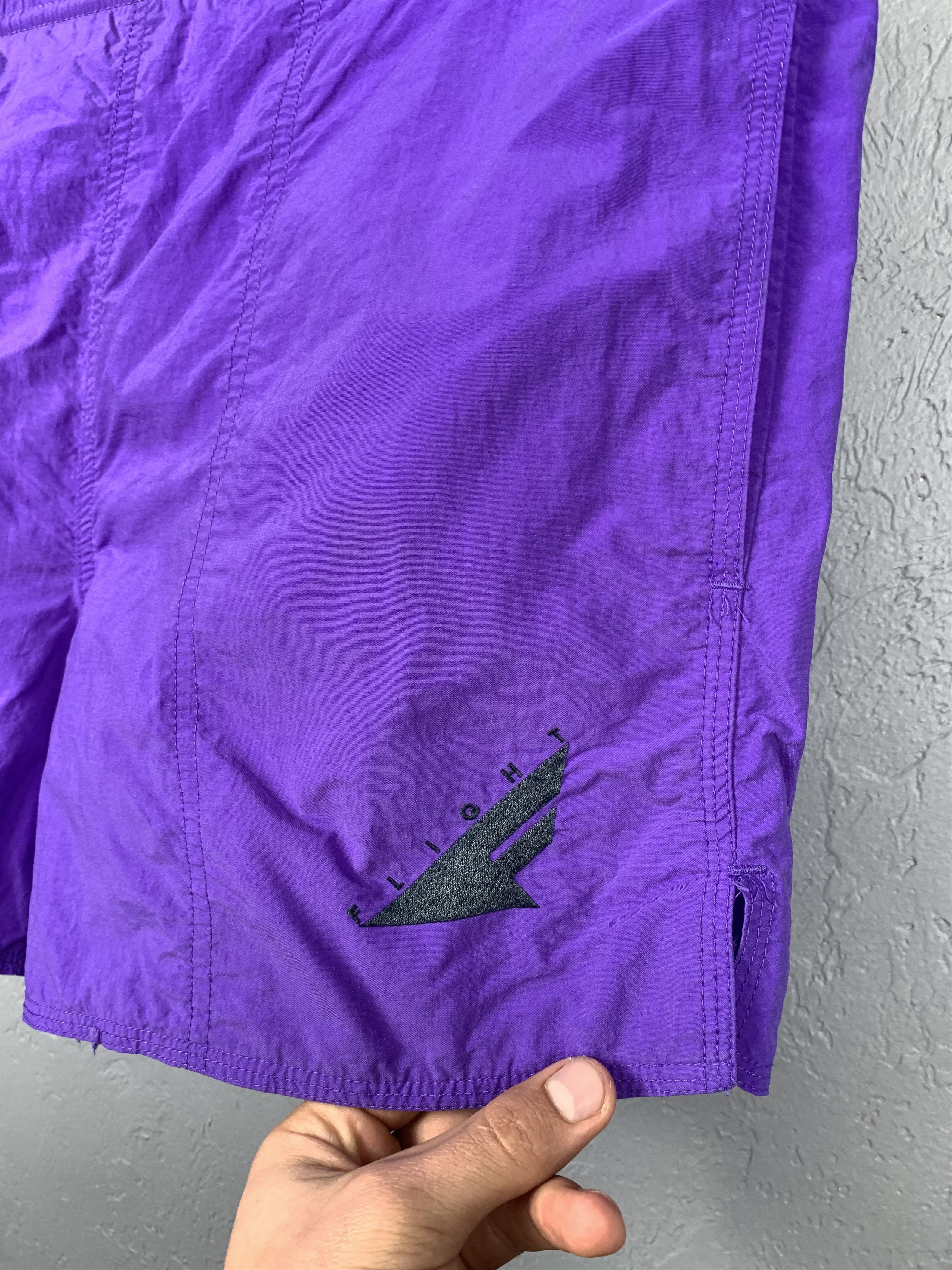 Nike Nike Flight 90s Vintage Nylon Shorts Size US 34 / EU 50 - 2 Thumbnail