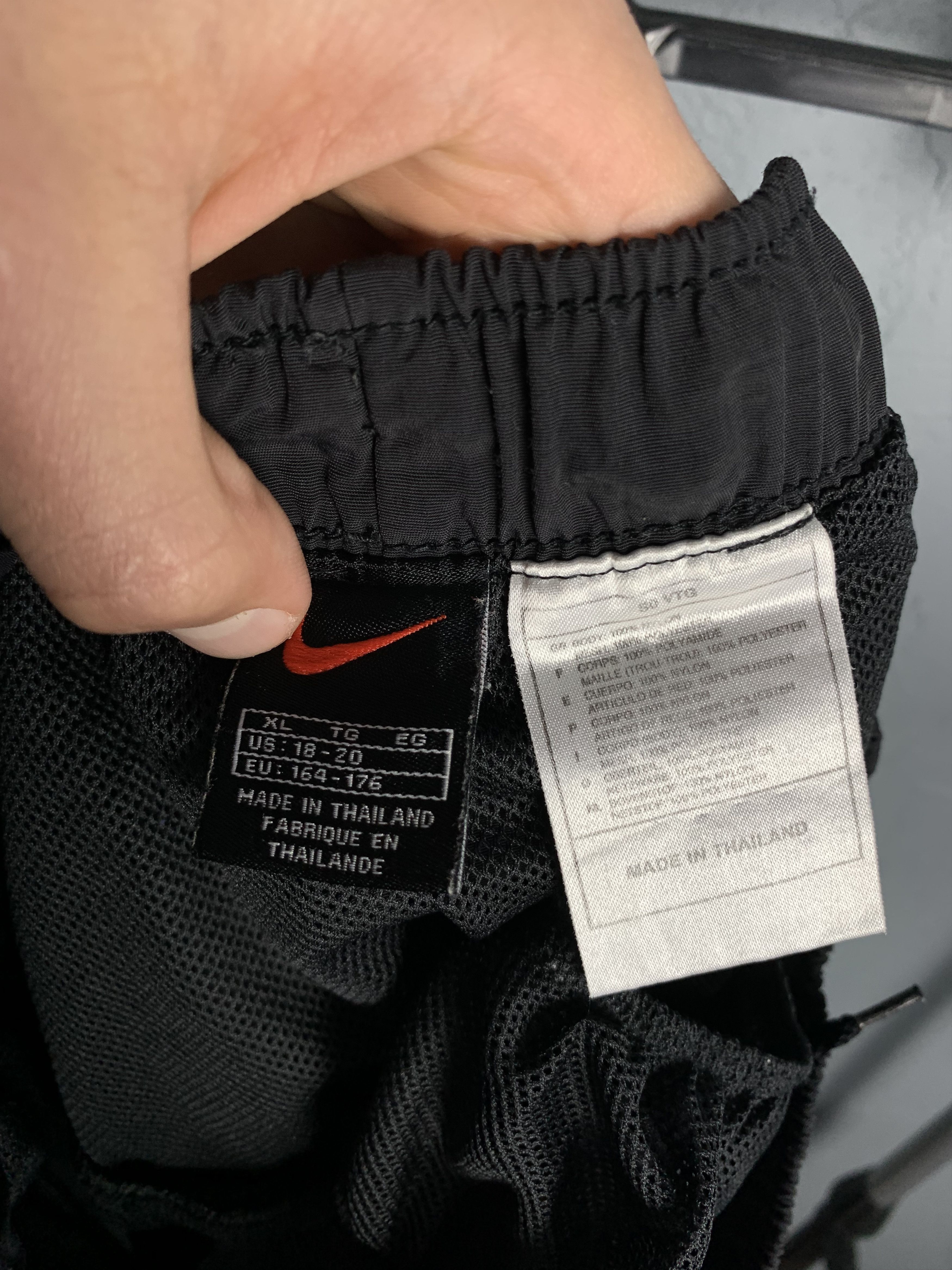 Nike × Vintage Nike Vintage Nylon Shorts Y2K Size US 32 / EU 48 - 7 Thumbnail