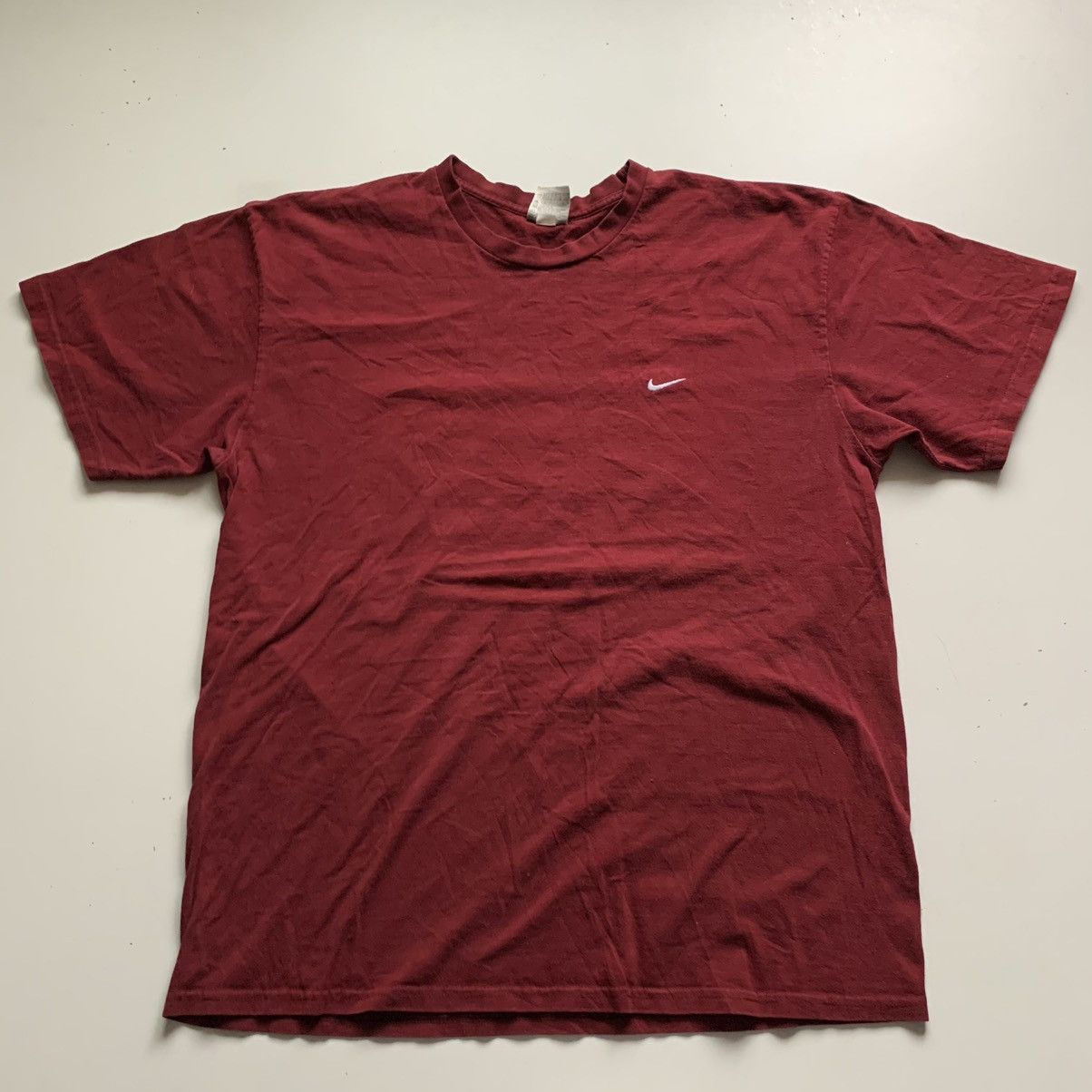 Nike × Vintage Vintage 2000s Nike Embroidered Swoosh Basic T Shirt XL Red Size US XL / EU 56 / 4 - 1 Thumbnail