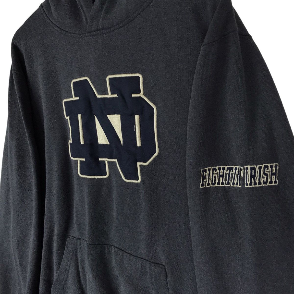 Vintage Vintage Notre Dame Fighting Irish Hoodie Pullover Size US L / EU 52-54 / 3 - 5 Thumbnail