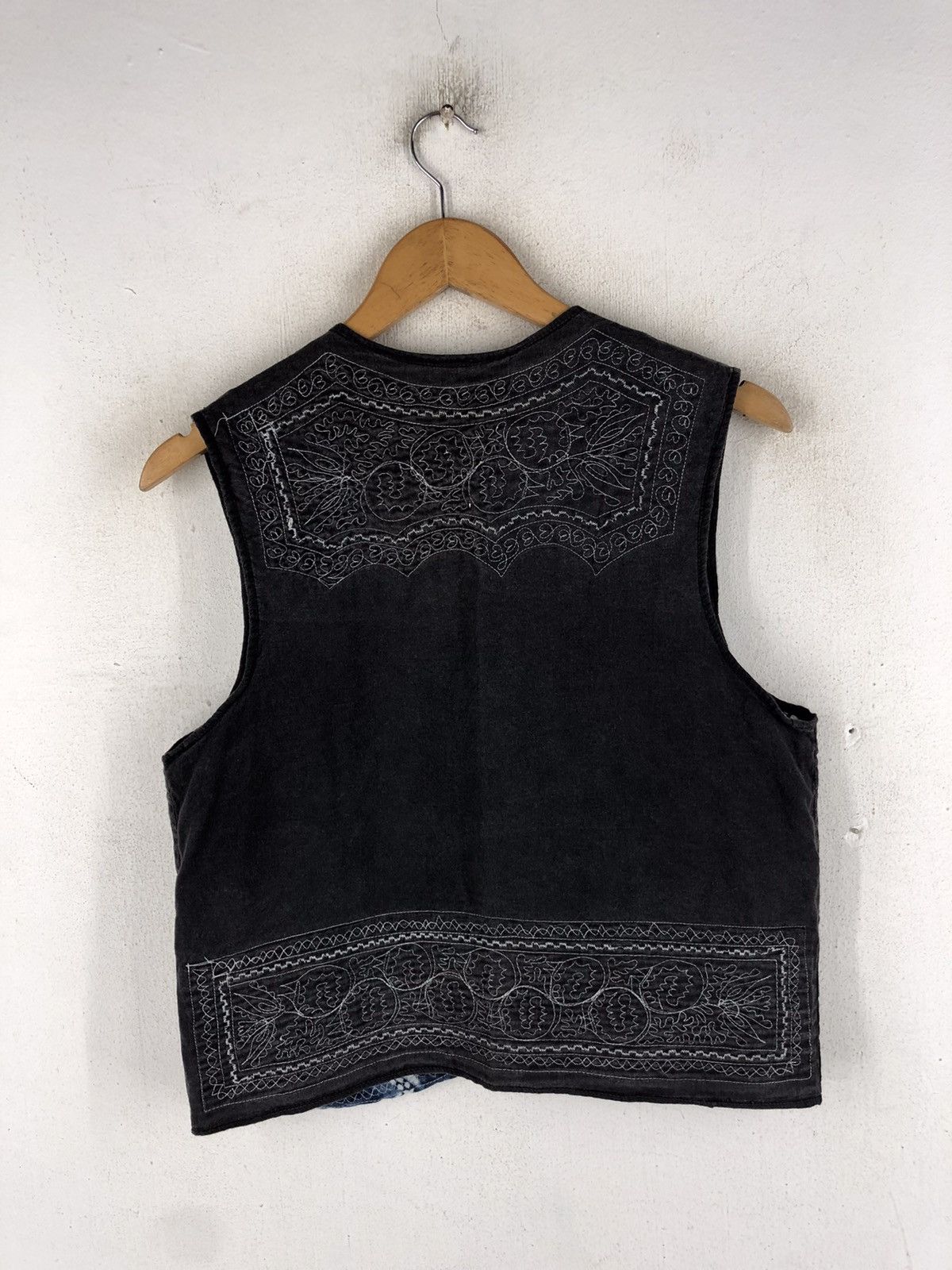 Indigo 🔥RARE VINTAGE INDIGO DYED JAPANESE VEST Size US M / EU 48-50 / 2 - 4 Thumbnail