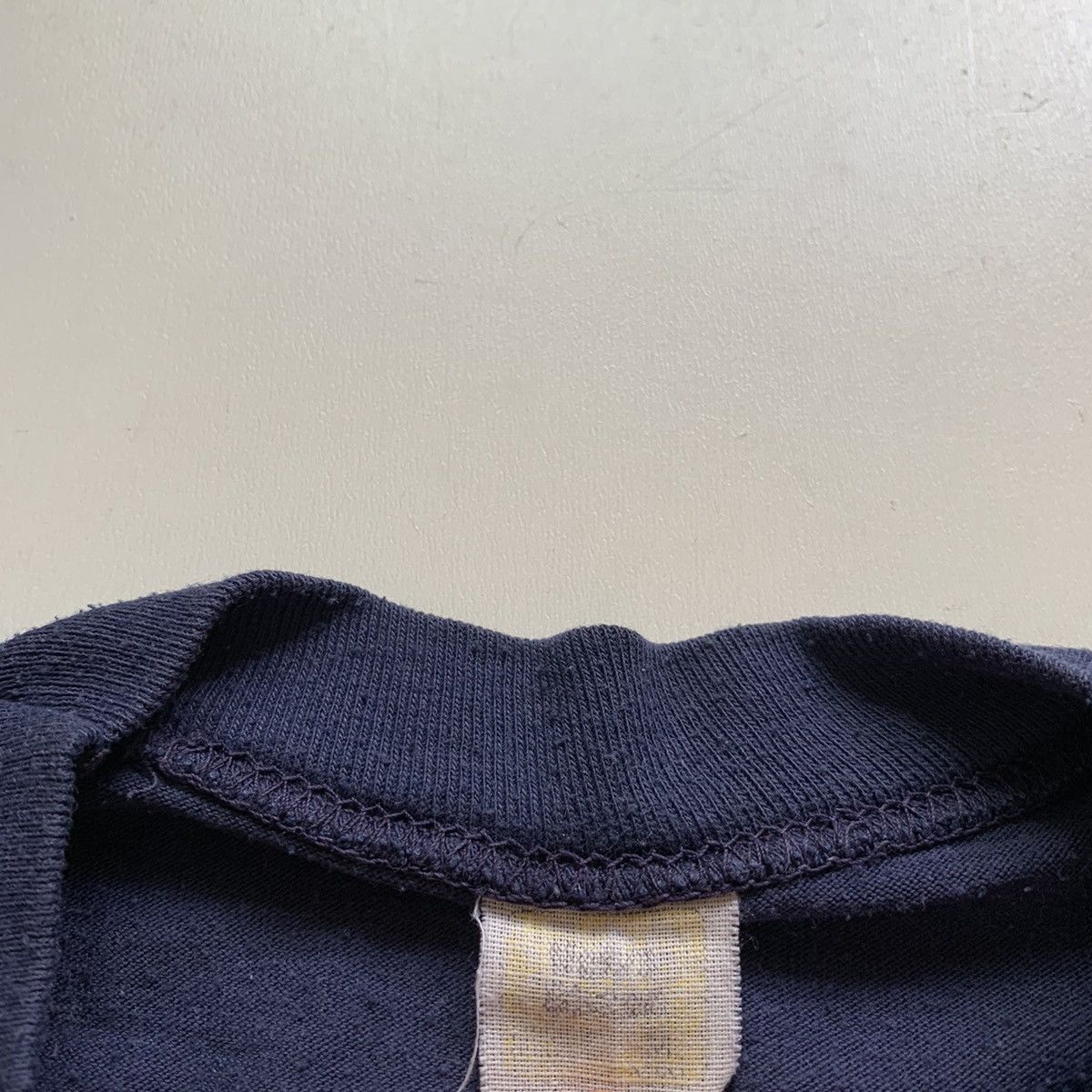 Nike Vintage 80s Nike Swoosh Graphic t shirt faded Navy Size US XS / EU 42 / 0 - 8 Thumbnail
