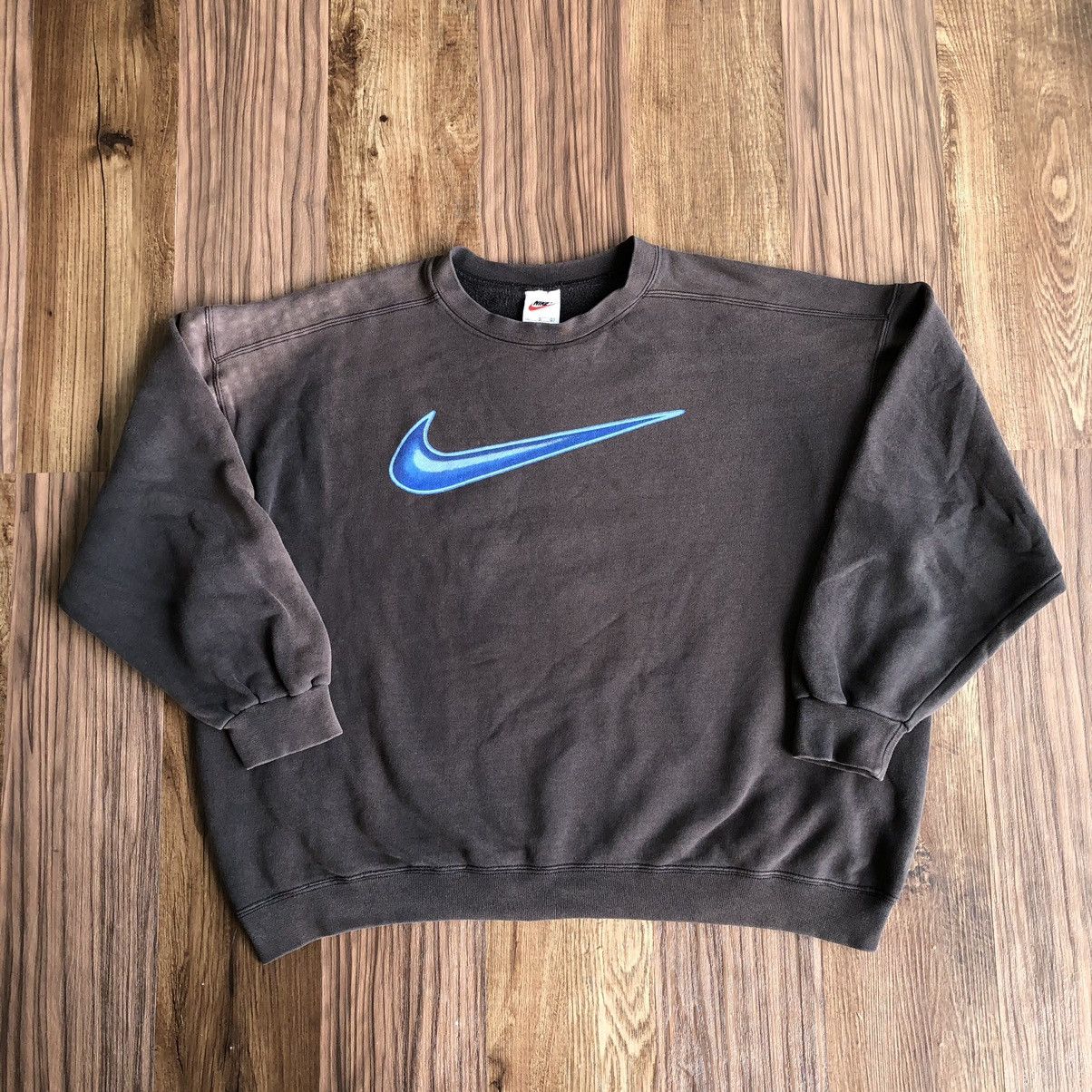 Nike Vintage Nike Sunfaded Crewneck Sweatshirt Size US L / EU 52-54 / 3 - 9 Thumbnail