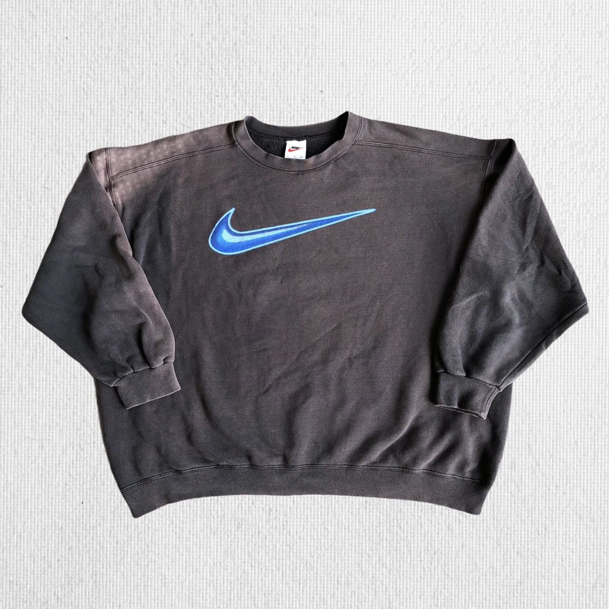 Nike Vintage Nike Sunfaded Crewneck Sweatshirt Size US L / EU 52-54 / 3 - 1 Thumbnail