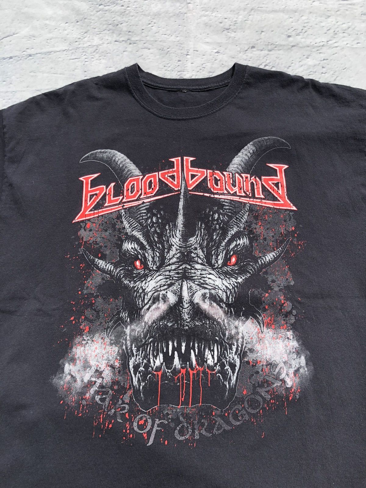 Band Tees Vintage 2000s Bloodbound War of Dragons Black Tee Size US XXL / EU 58 / 5 - 3 Thumbnail