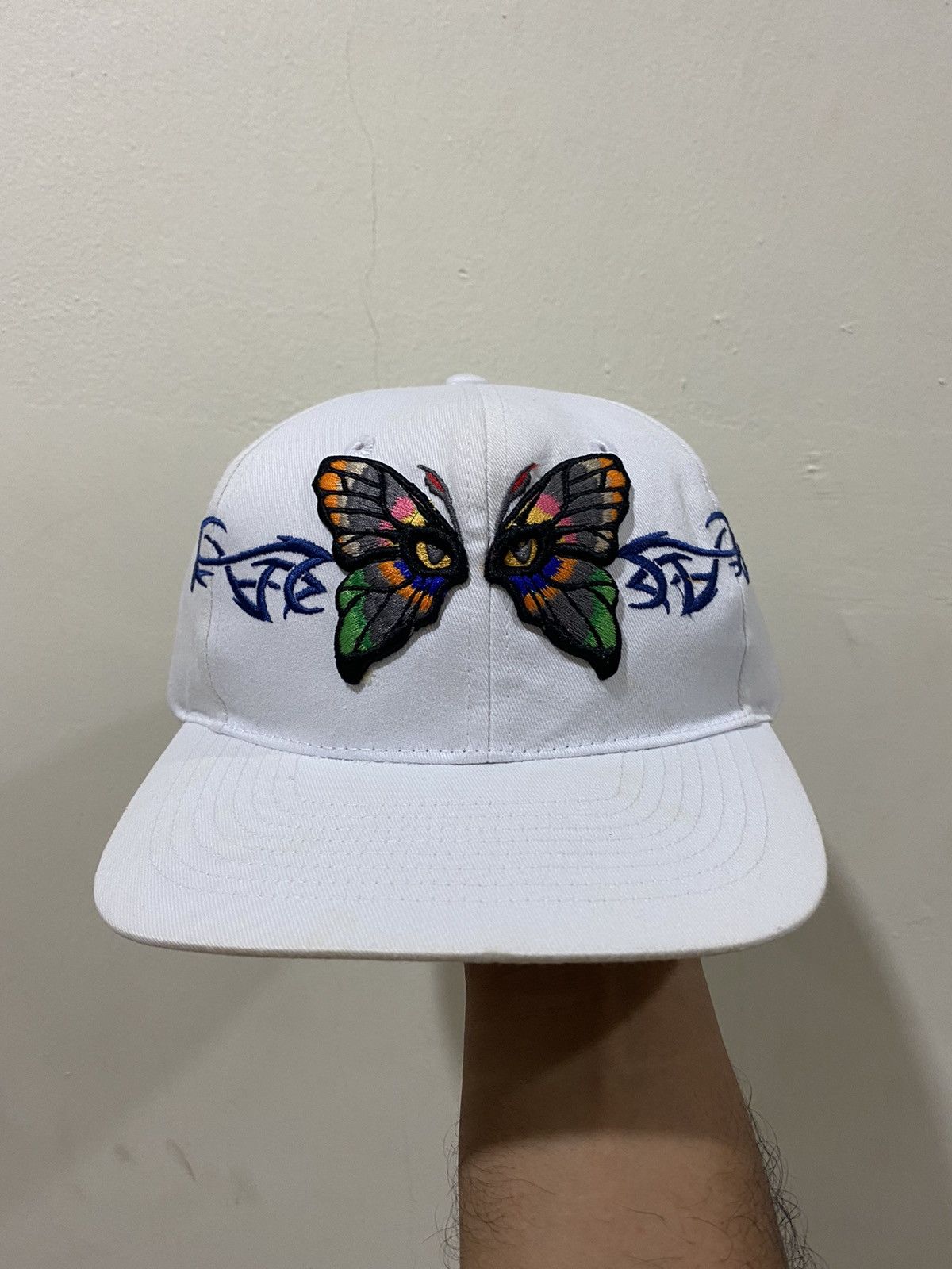Other Butterfly Eyes Embroid Hat Size ONE SIZE - 2 Thumbnail