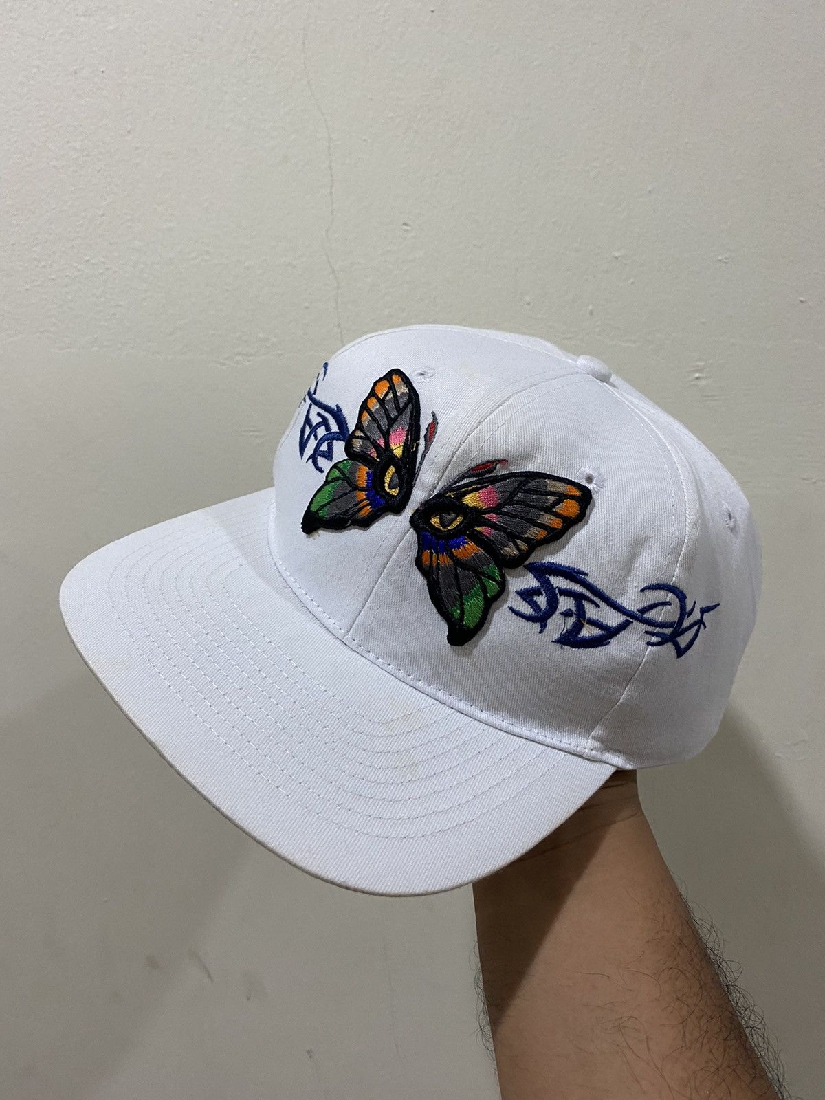 Other Butterfly Eyes Embroid Hat Size ONE SIZE - 1 Thumbnail