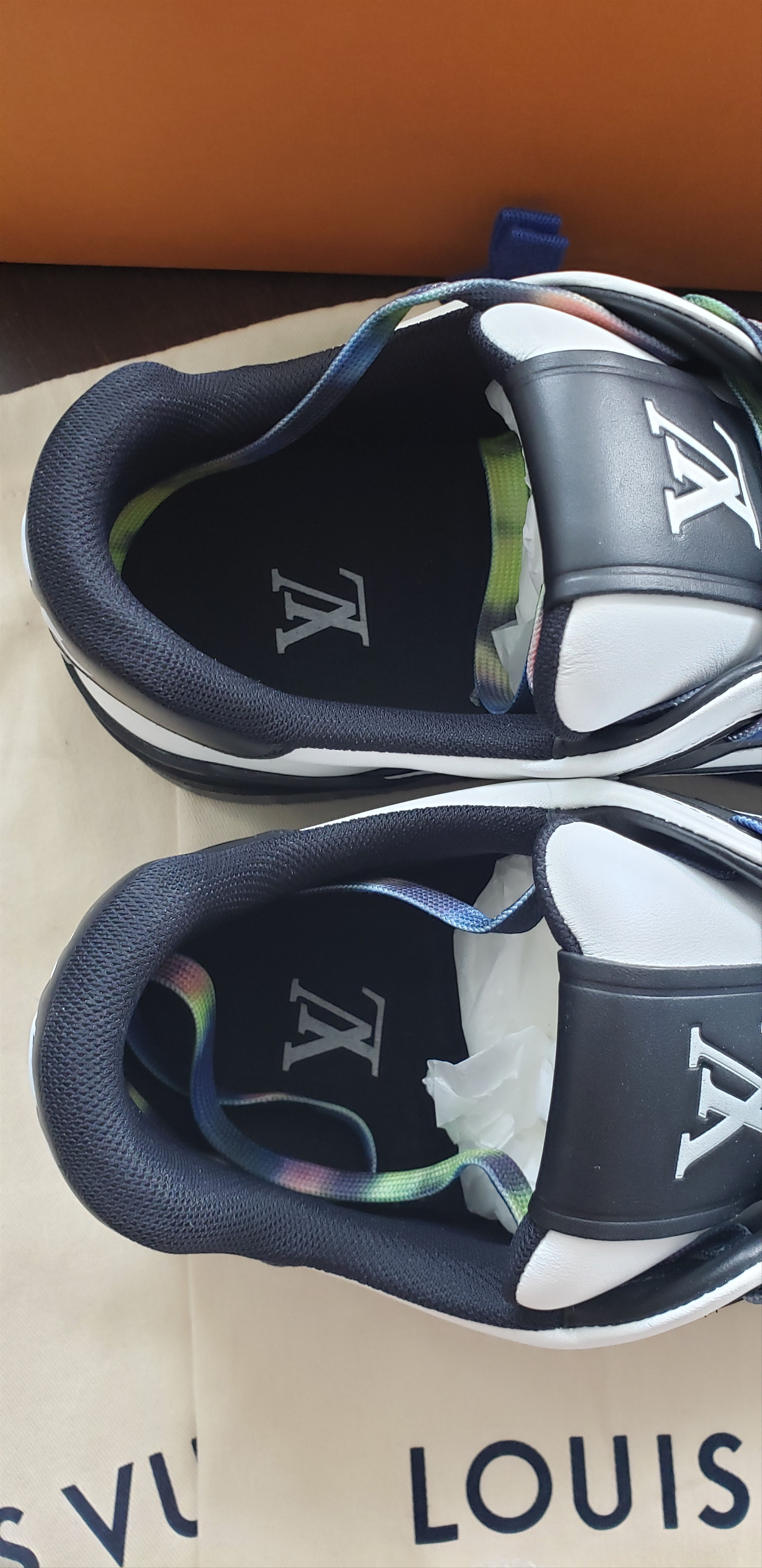 Louis Vuitton Brand NEW LV Trainer size LV 7.5 (US 8.5- 9) Size US 9 / EU 42 - 6 Thumbnail