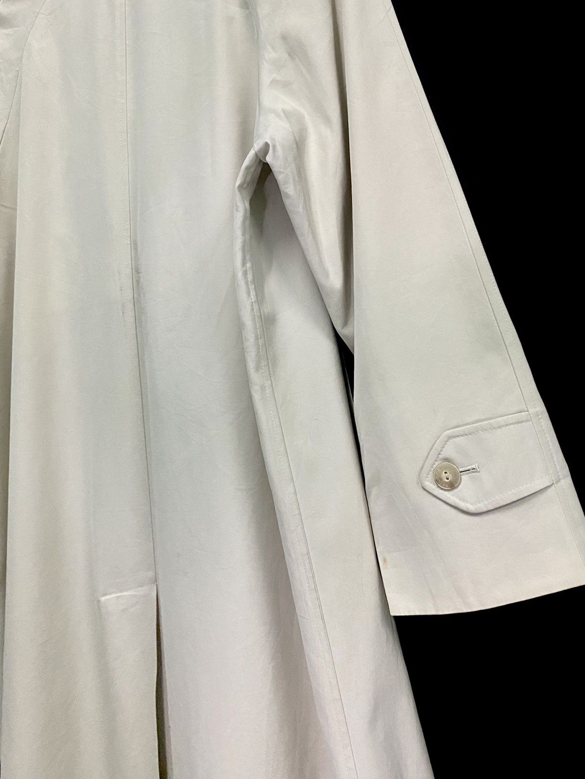 Burberry × Burberry Prorsum 🔥HOT ITEMS🔥 VINTAGE TRENCH COAT BY BURBERRY’S Size US M / EU 48-50 / 2 - 11 Thumbnail