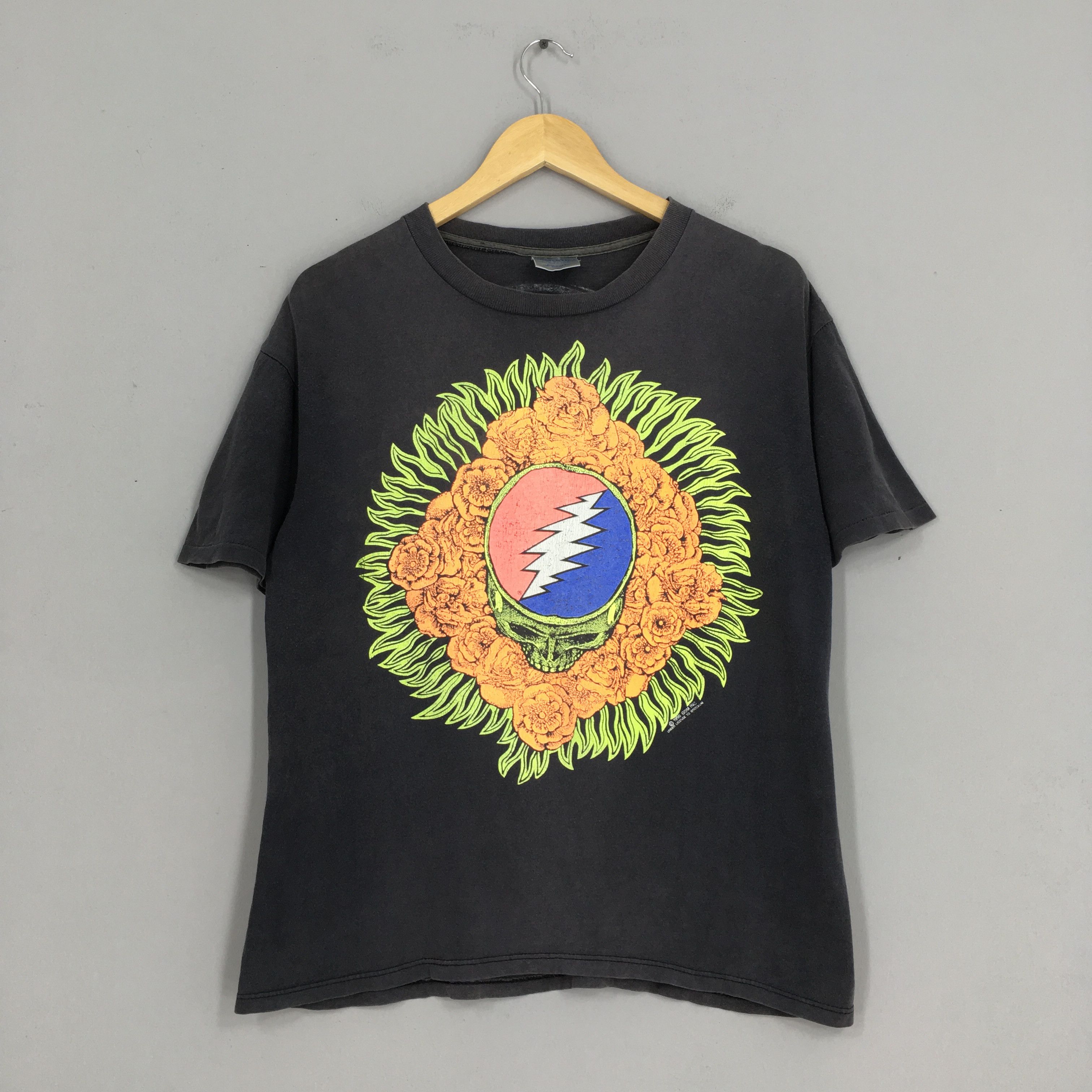 Grateful Dead Skull & Roses T-Shirt – Men's Licensed Band Tee, 100% Cotton, Gray (Sizes S-2XL)