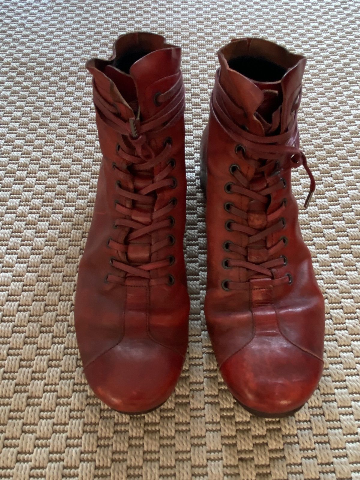 image of Layer 0 Layer-0 Sneaker in Red, Men's (Size 10)