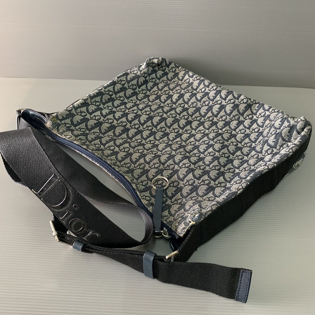 Christian Dior Monsieur Authentic Christian Dior Monogram Mesengger Bag Size ONE SIZE - 5 Thumbnail