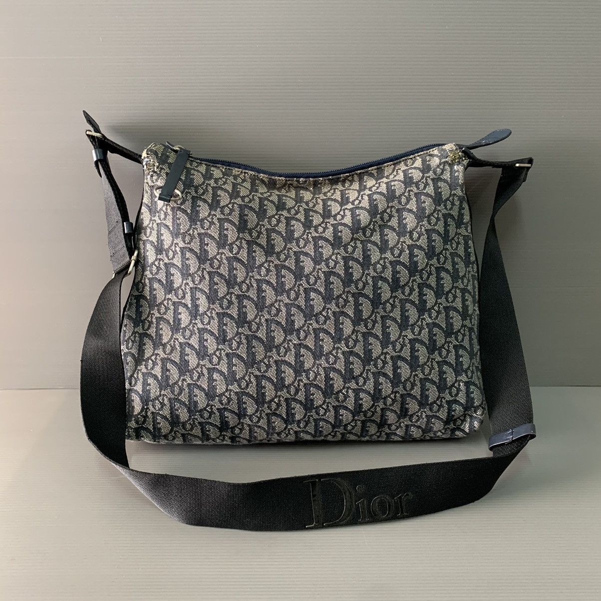 Christian Dior Monsieur Authentic Christian Dior Monogram Mesengger Bag Size ONE SIZE - 2 Thumbnail