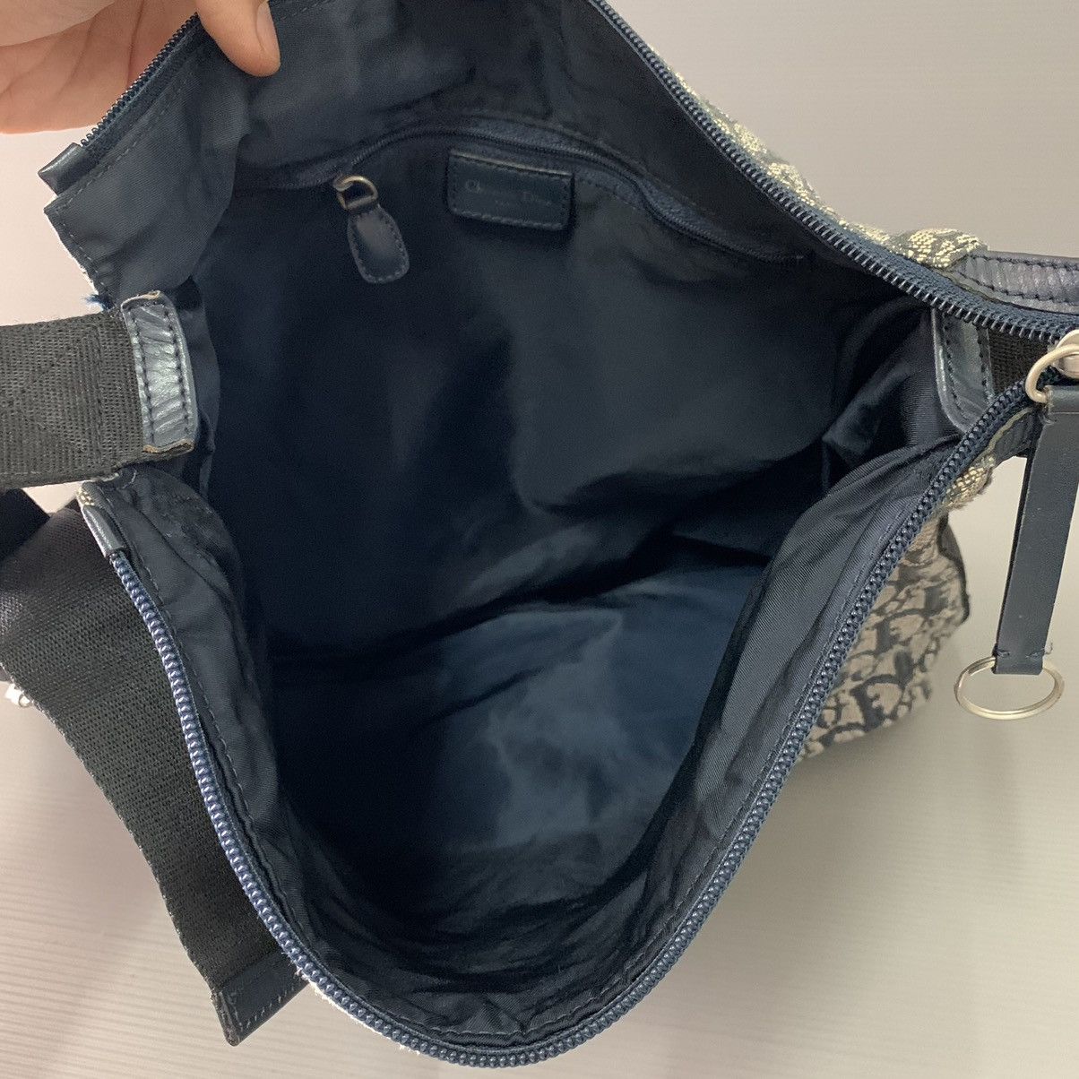 Christian Dior Monsieur Authentic Christian Dior Monogram Mesengger Bag Size ONE SIZE - 12 Thumbnail
