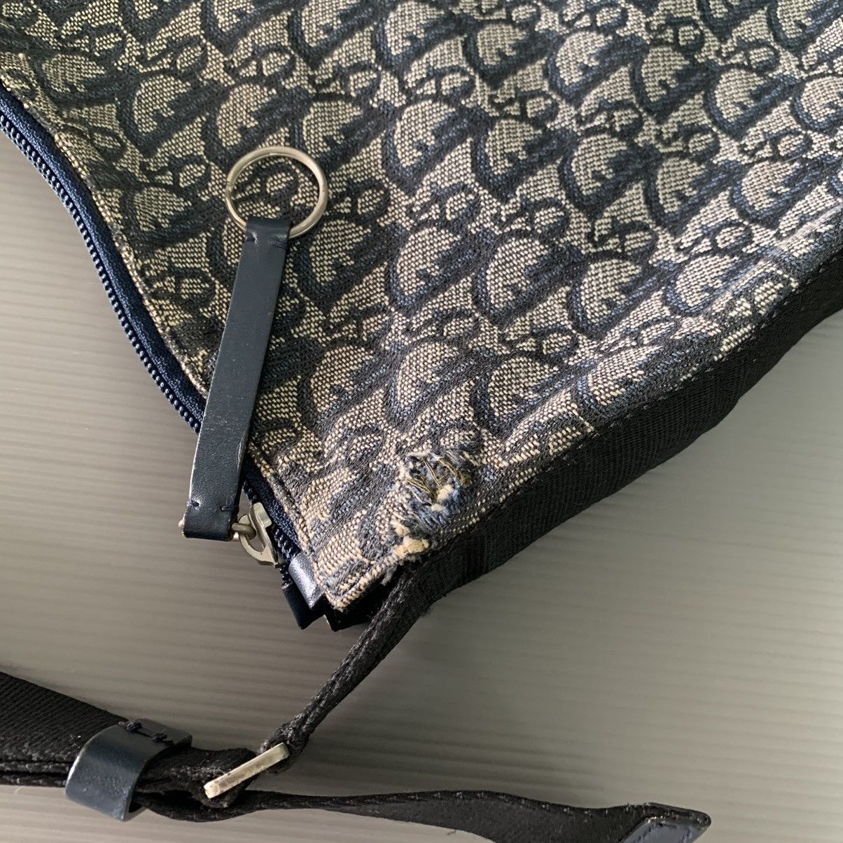 Christian Dior Monsieur Authentic Christian Dior Monogram Mesengger Bag Size ONE SIZE - 6 Thumbnail