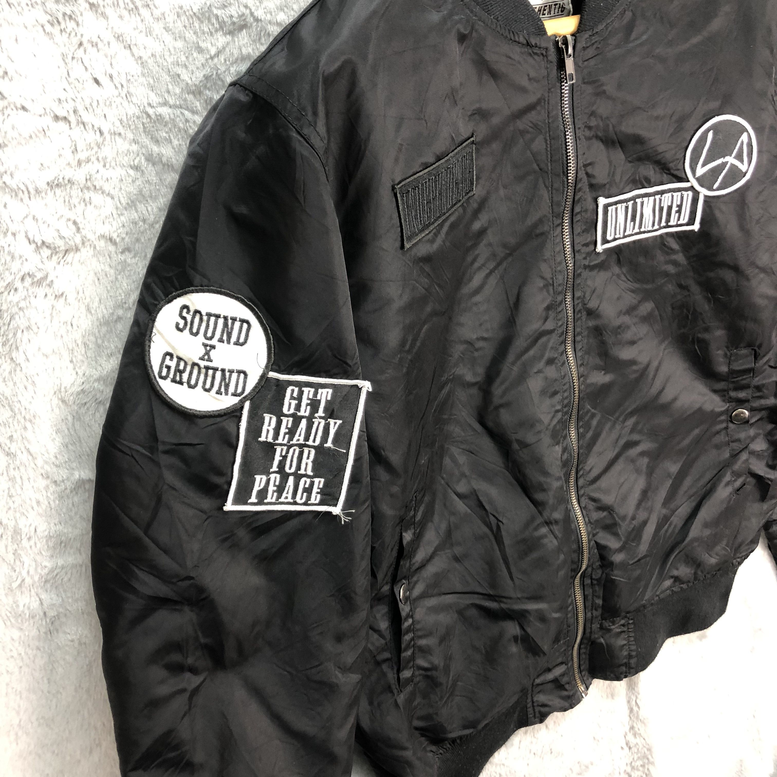 Japanese Brand Bomber Patch Independence Unlimited Sound X Ground #4706-164 Size US L / EU 52-54 / 3 - 7 Thumbnail