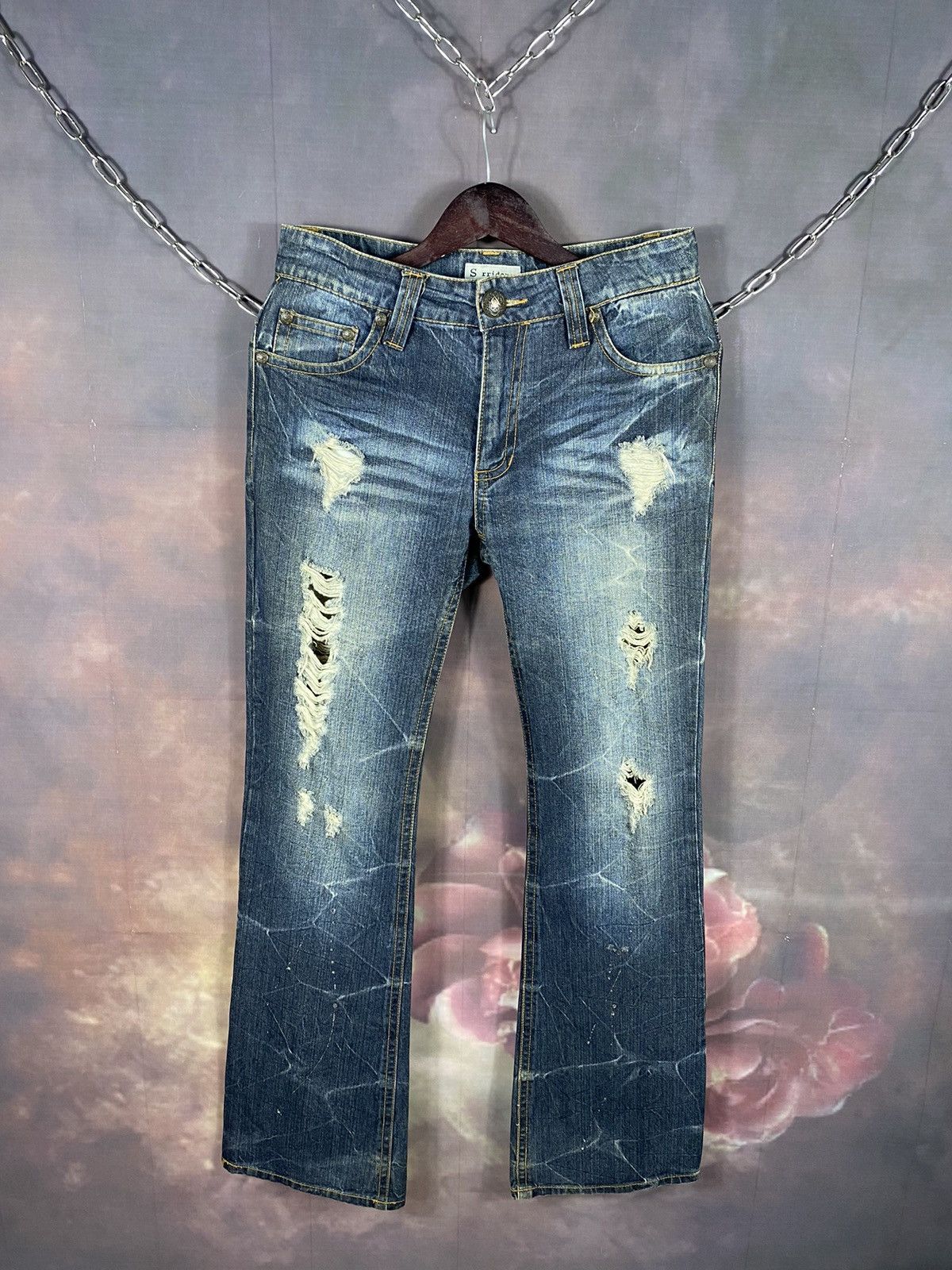 If Six Was Nine × Japanese Brand × Vintage Vintage Japan Printed Bling Ripped Low Rise Flare Jeans Size 31" - 2 Thumbnail