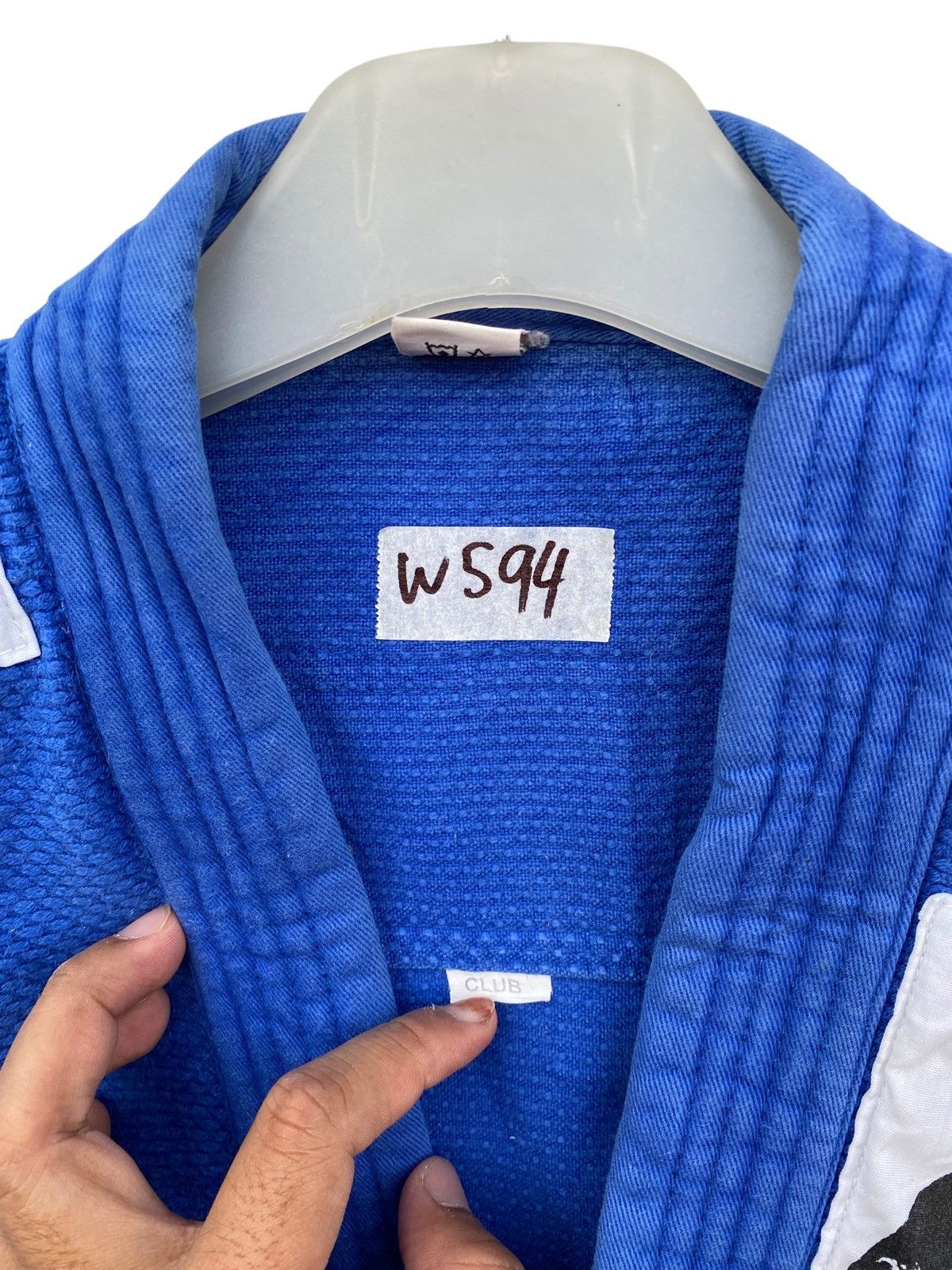Japanese Brand Jiu-Jitsu Alma Kimono Size US L / EU 52-54 / 3 - 7 Thumbnail