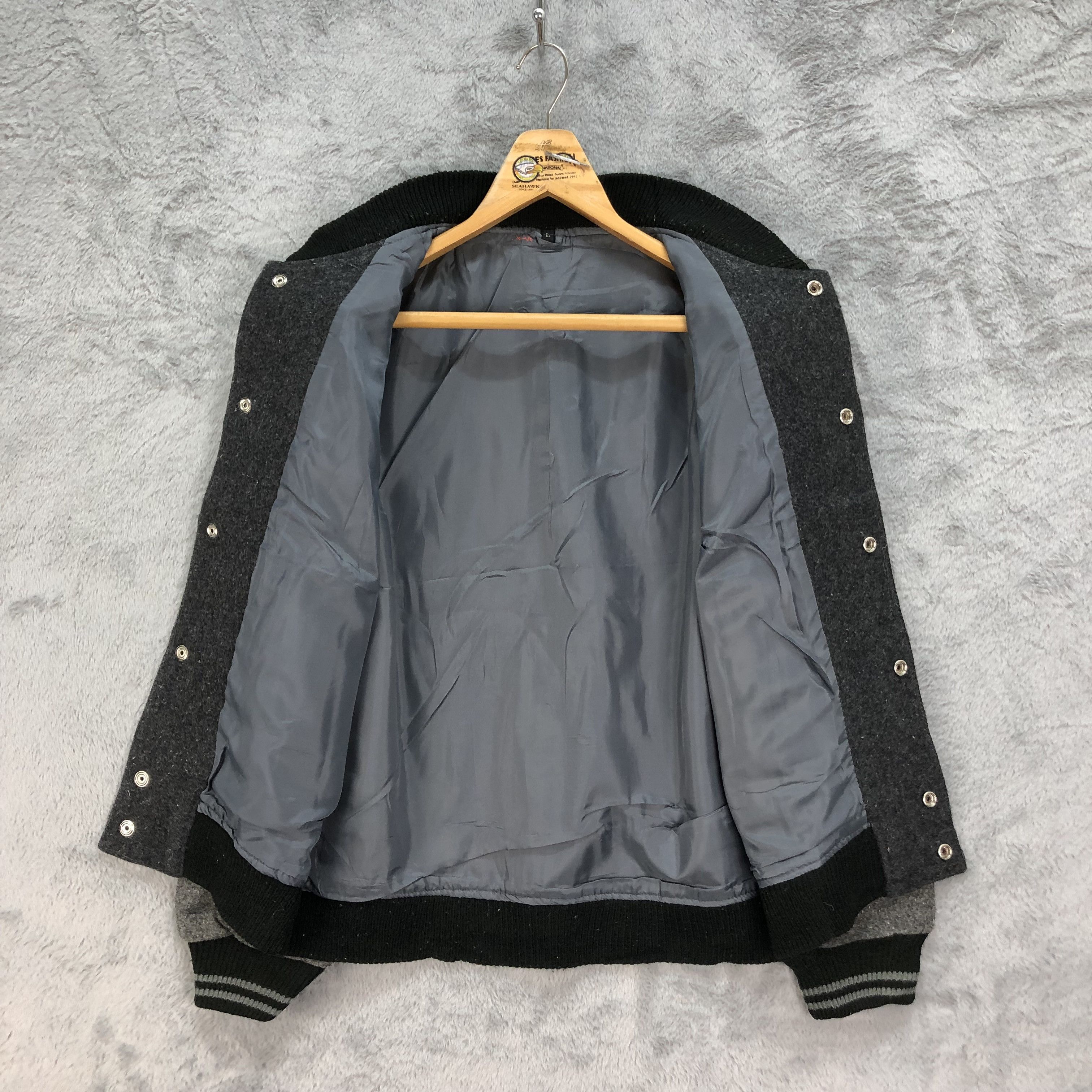 Japanese Brand Vintage Made in Japan Wool Varsity Jacket #4797-170 Size US L / EU 52-54 / 3 - 6 Thumbnail
