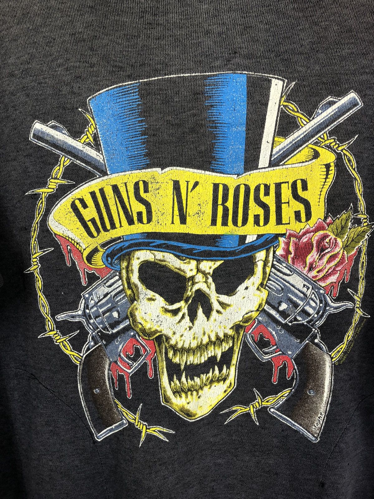 Band Tees Vtg 1991 Guns and Roses Underlicense Brockhum Distressed Size US M / EU 48-50 / 2 - 6 Thumbnail