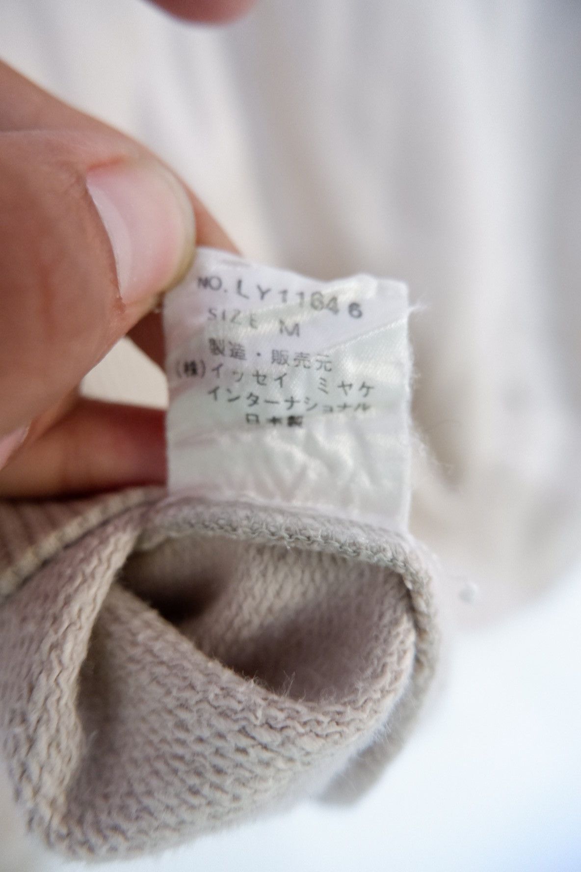 Issey Miyake Vintage 90s Issey Miyake Men Sweaters Size US M / EU 48-50 / 2 - 10 Thumbnail