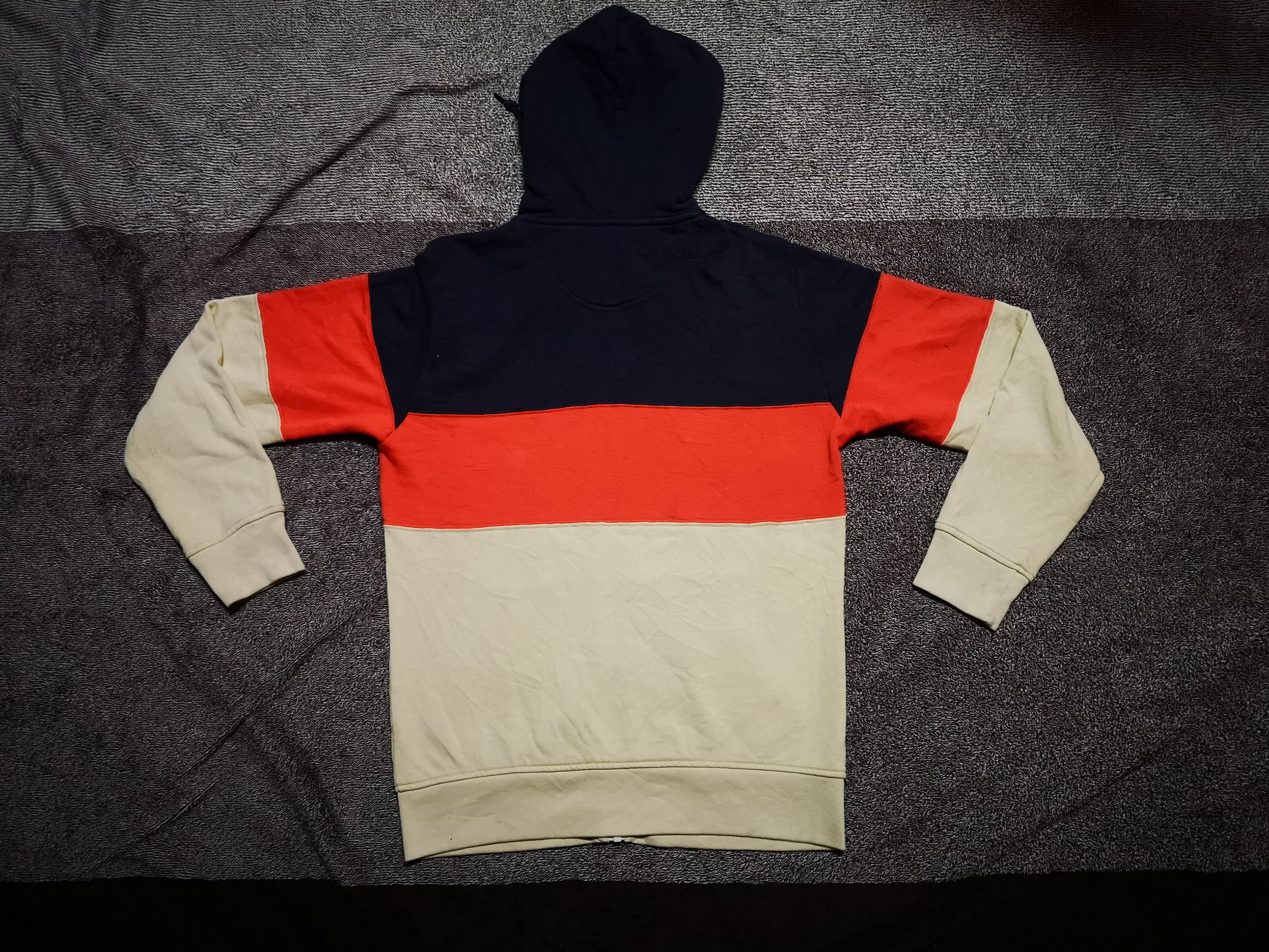 Uniqlo Uniqlo striped Hoodie Size US M / EU 48-50 / 2 - 2 Thumbnail