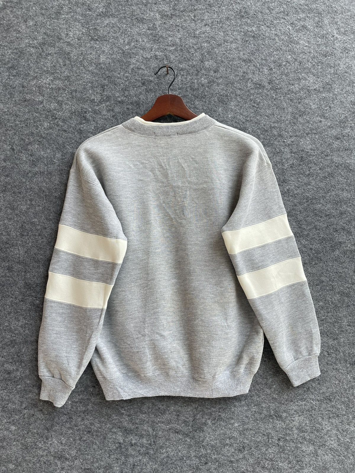 Vintage FICKLE CLUB SWEATSHIRT Size US S / EU 44-46 / 1 - 3 Thumbnail