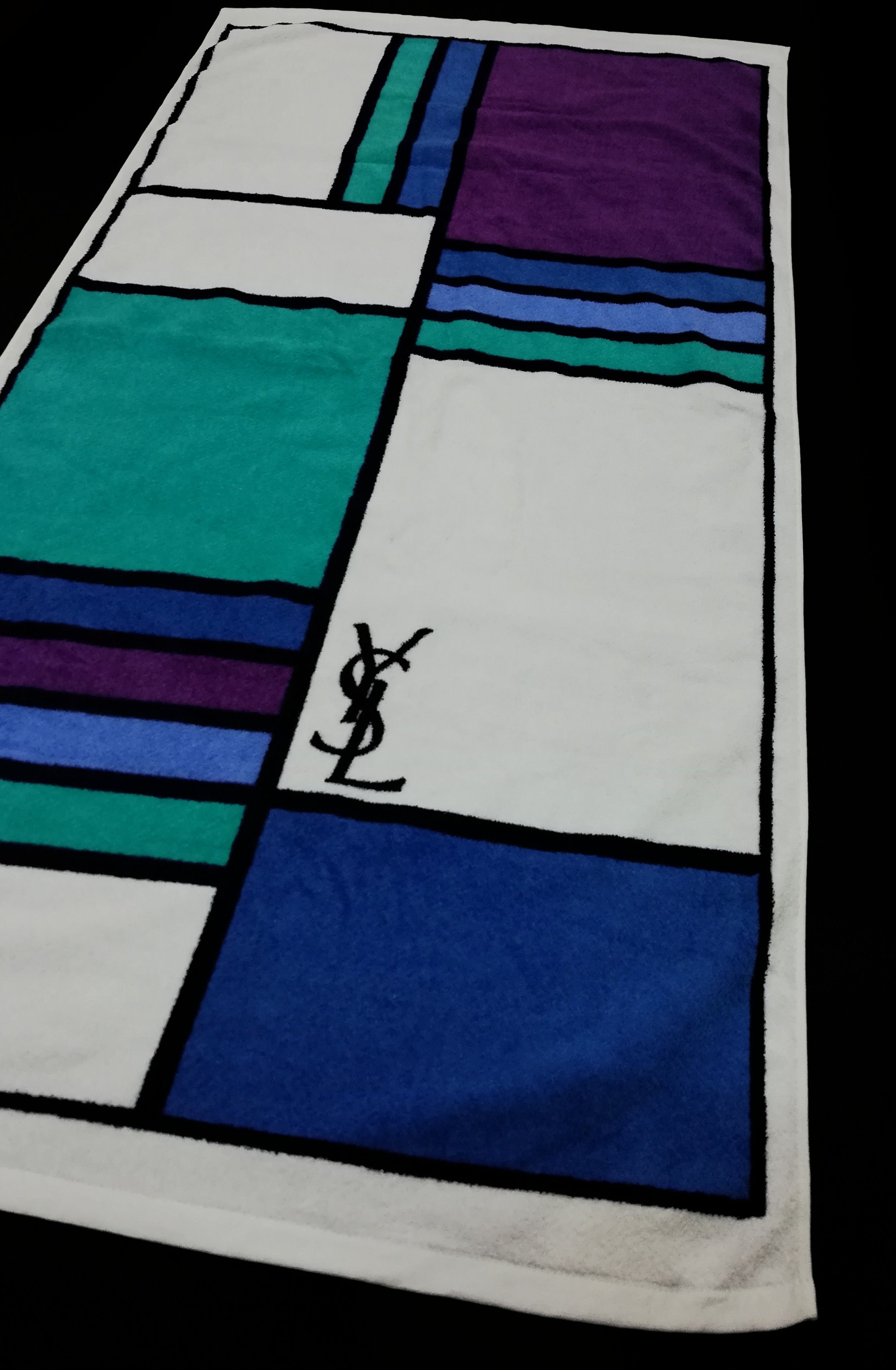 Vintage × Yves Saint Laurent 🔥Yves Saint Laurent Hand Towel H 45 × W 24 "inches🔥 Size ONE SIZE - 3 Thumbnail