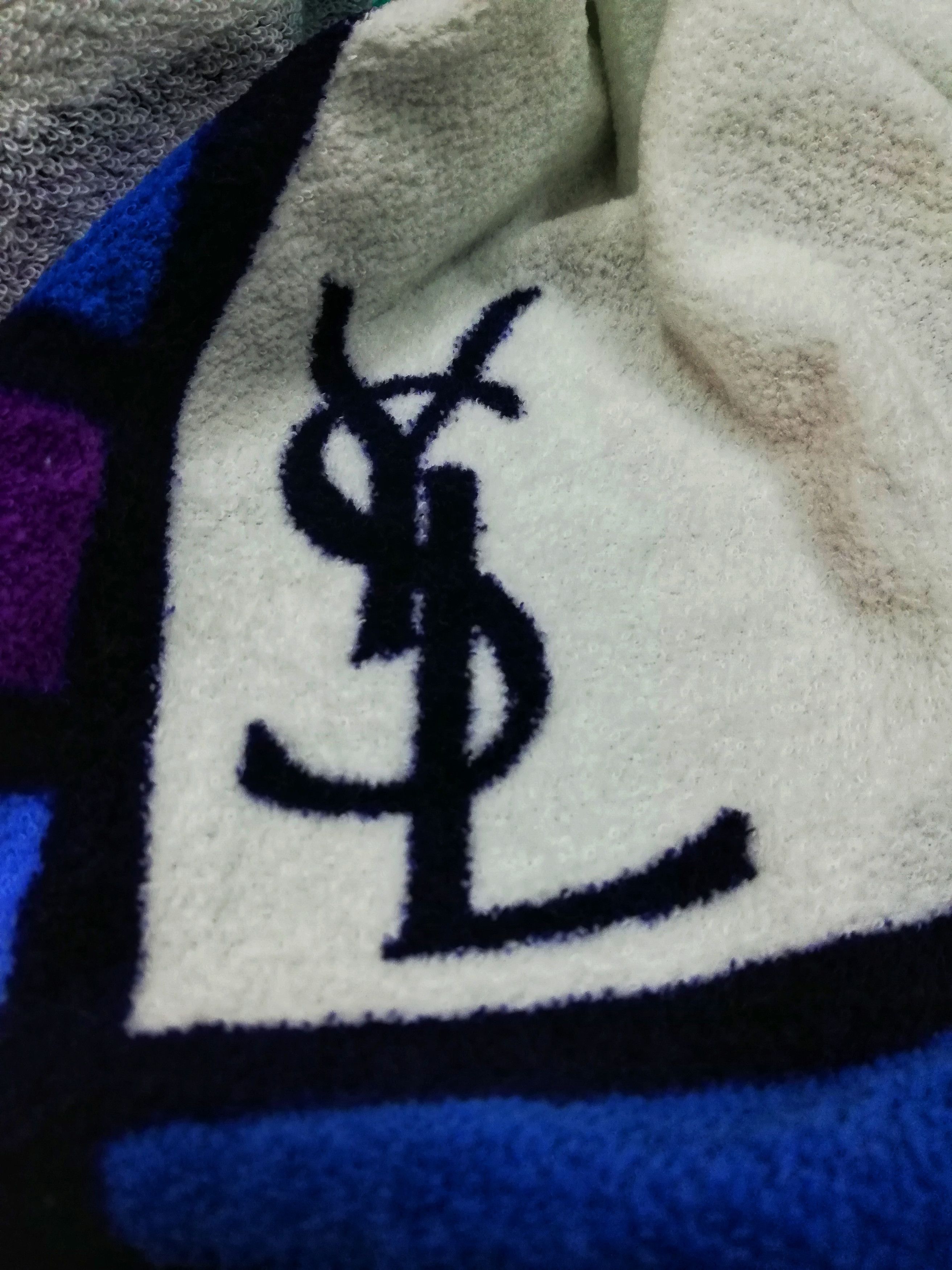 Vintage × Yves Saint Laurent 🔥Yves Saint Laurent Hand Towel H 45 × W 24 "inches🔥 Size ONE SIZE - 15 Thumbnail