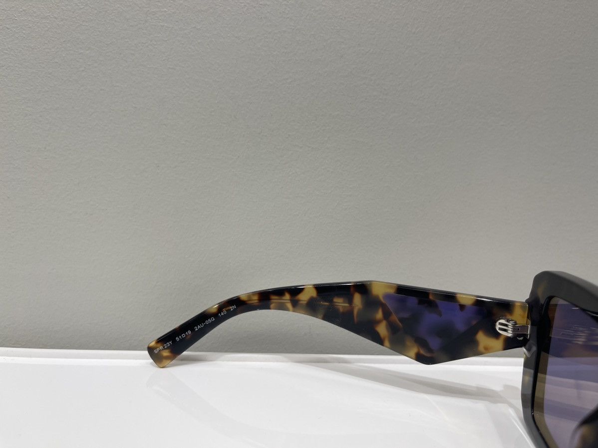 Prada × Vintage NEW Prada Sunglasses SPR23Y Bold Tortoise Shell Sunglasses Size ONE SIZE - 6 Thumbnail