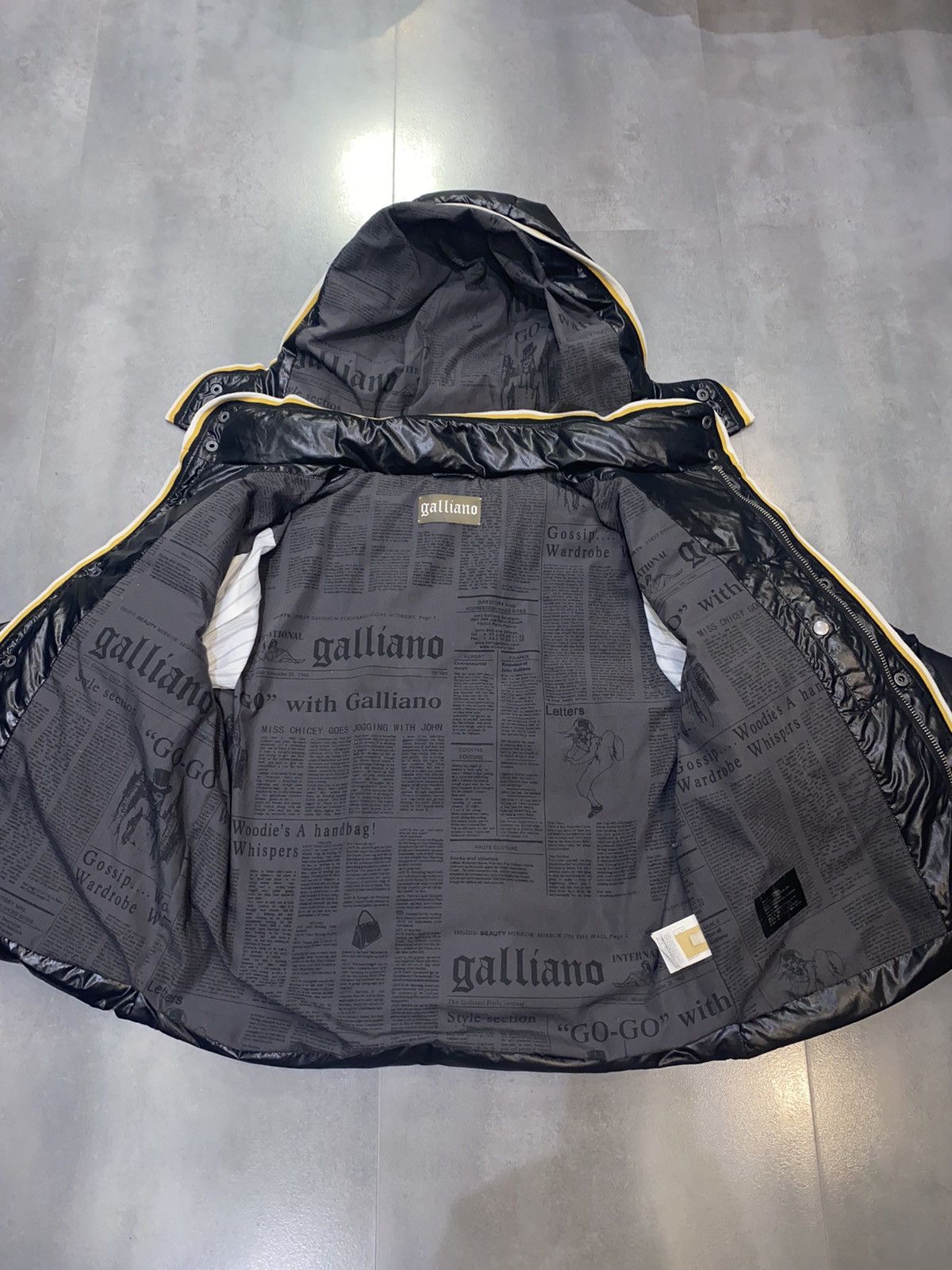 John Galliano Galliano Big Logo Down Puffer Jacket Size US M / EU 48-50 / 2 - 15 Thumbnail