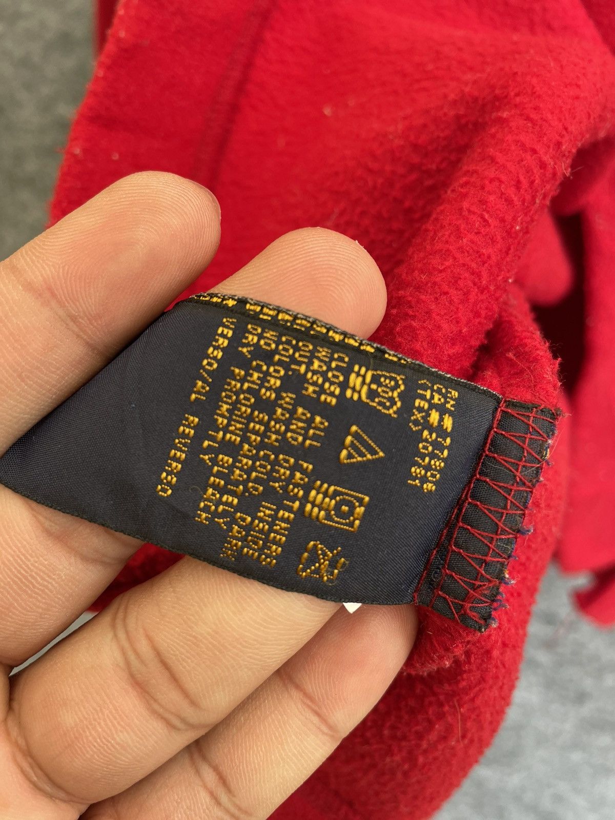 Tommy Hilfiger VINTAGE TOMMY HILFIGER RED FLEECE JACKET Size US XXL / EU 58 / 5 - 7 Thumbnail