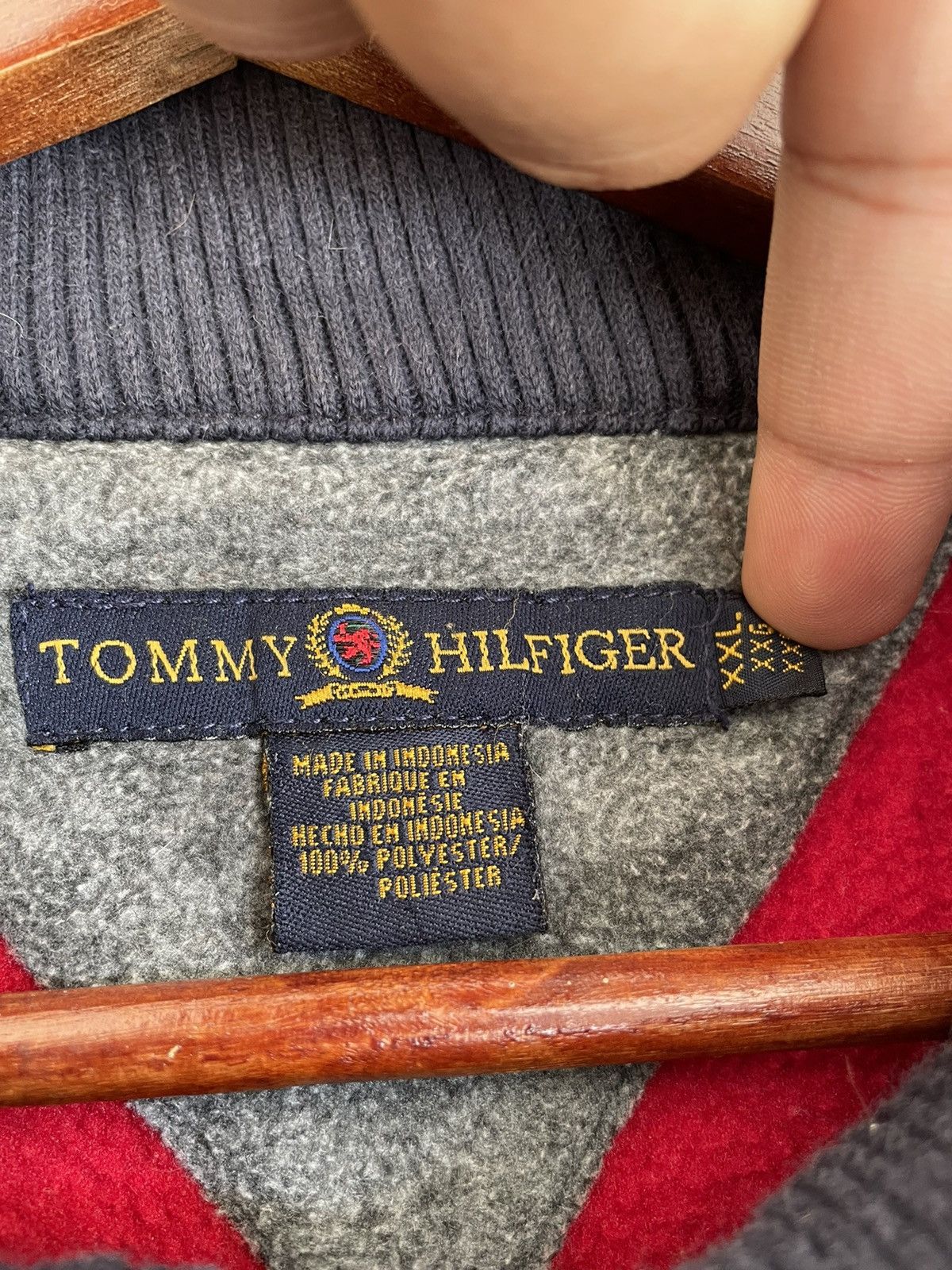 Tommy Hilfiger VINTAGE TOMMY HILFIGER RED FLEECE JACKET Size US XXL / EU 58 / 5 - 6 Thumbnail